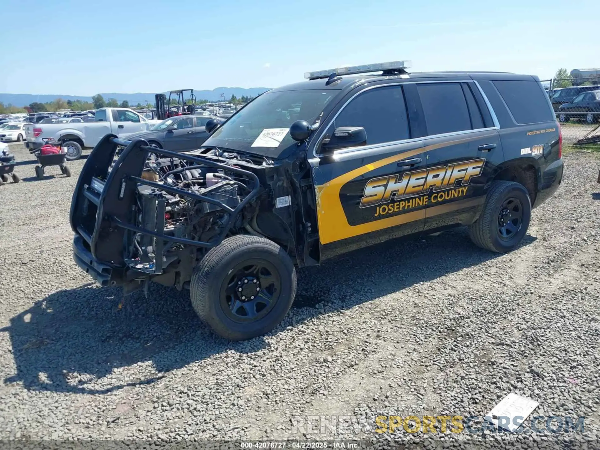 2 Photograph of a damaged car 1GNSKDEC3LR155615 CHEVROLET TAHOE 2020