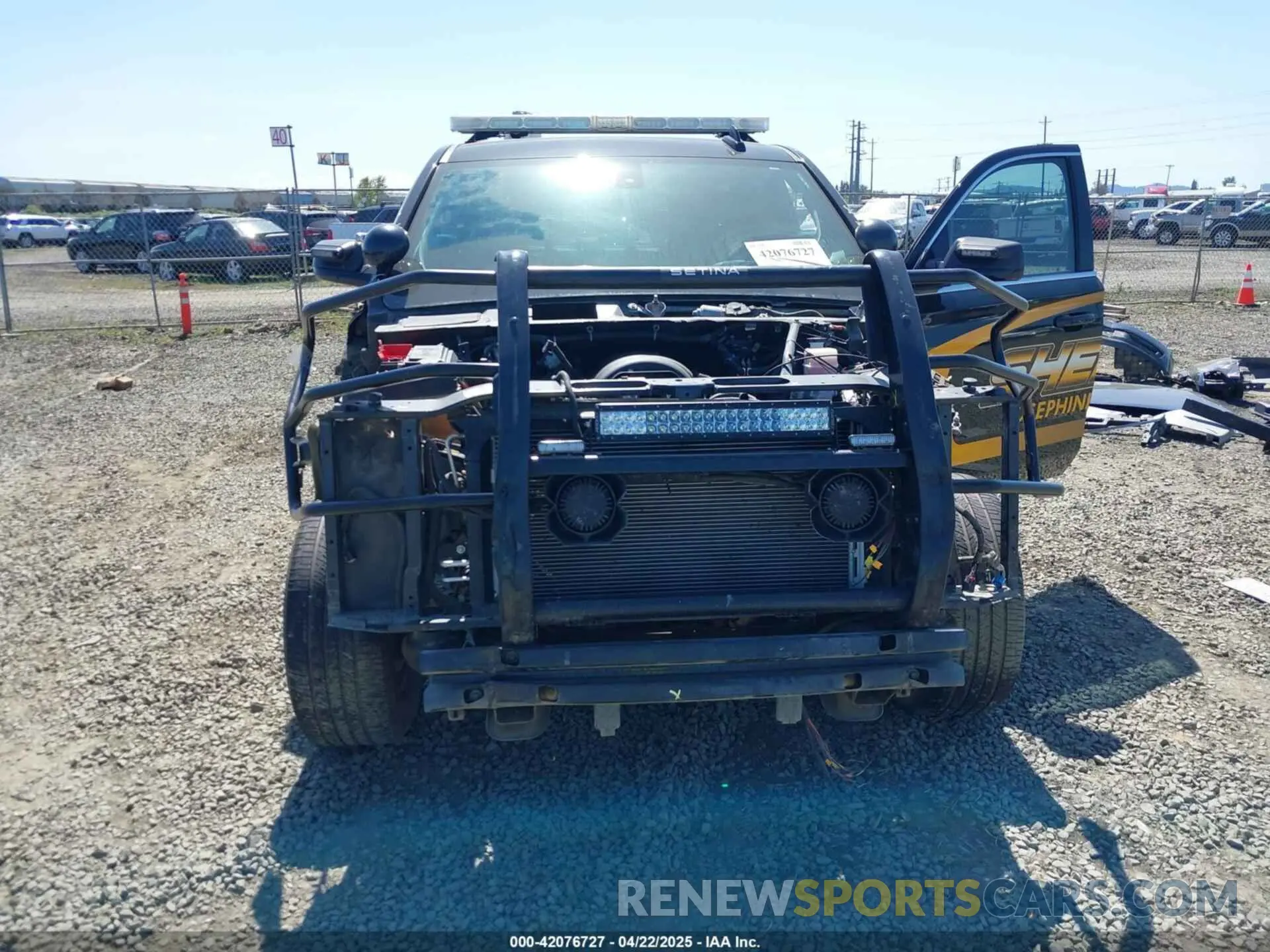 6 Photograph of a damaged car 1GNSKDEC3LR155615 CHEVROLET TAHOE 2020