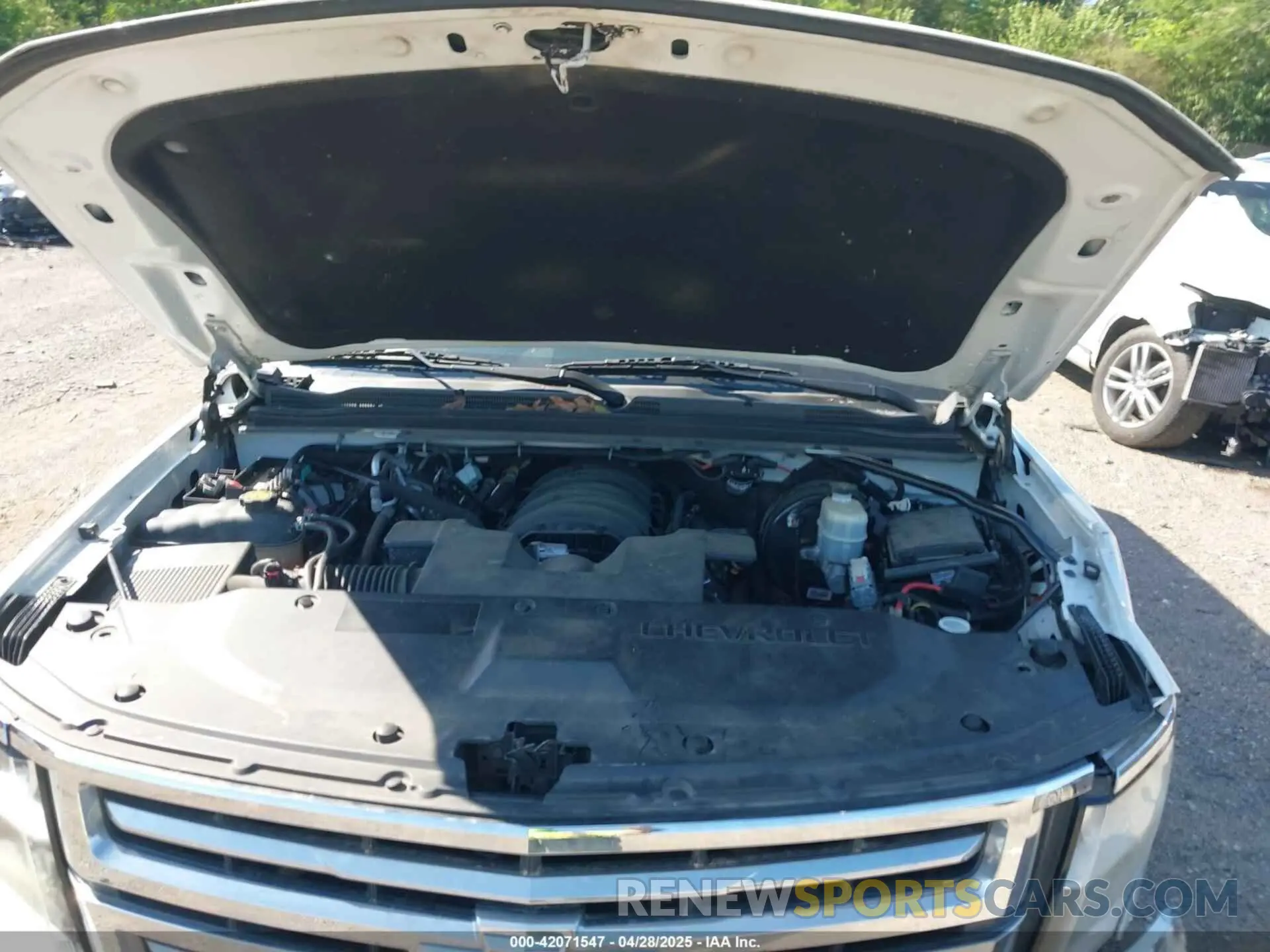 10 Фотография поврежденного автомобиля 1GNSKDEC7LR124772 CHEVROLET TAHOE 2020