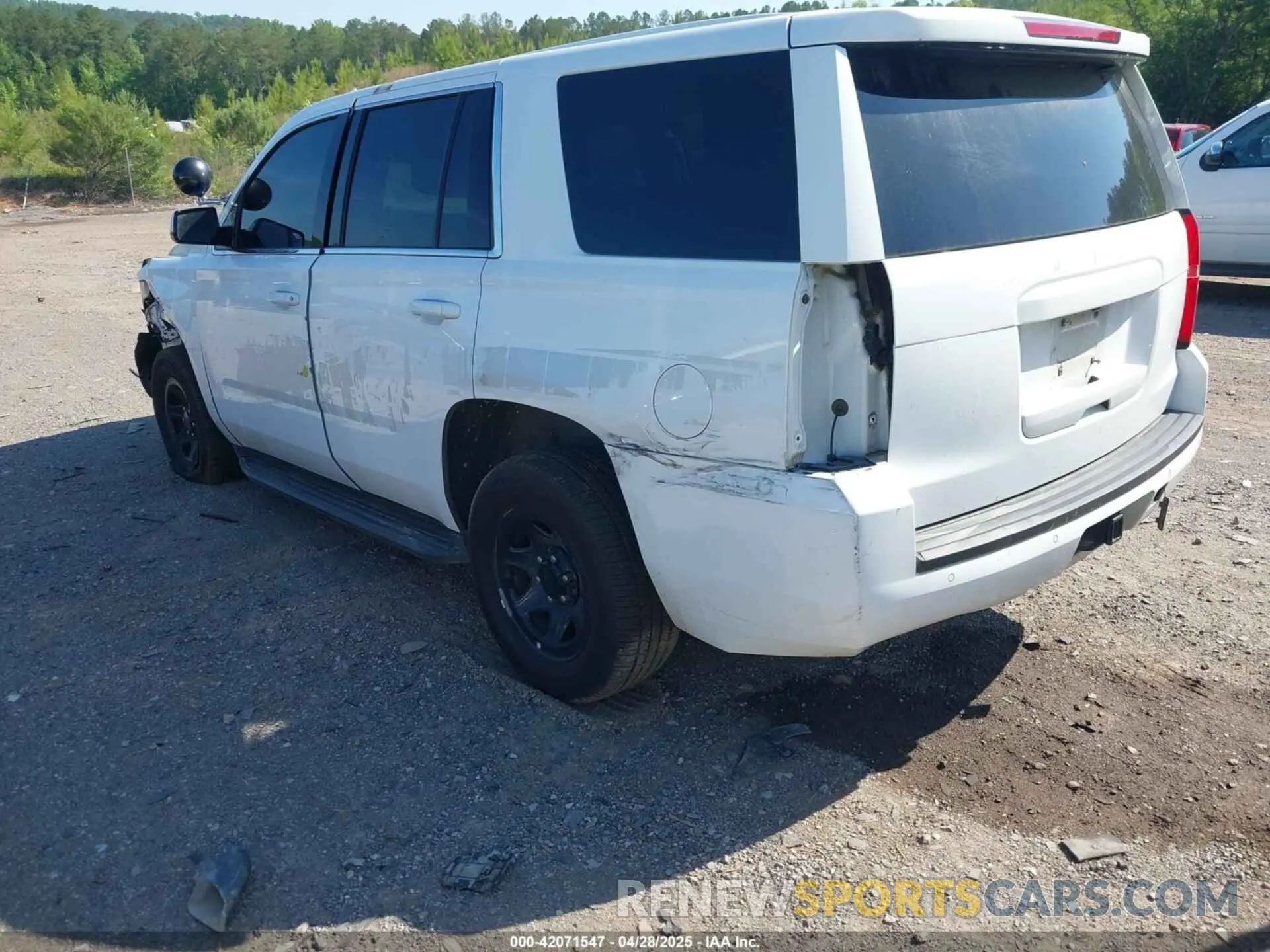 3 Фотография поврежденного автомобиля 1GNSKDEC7LR124772 CHEVROLET TAHOE 2020