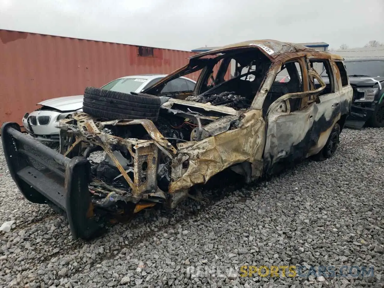 1 Photograph of a damaged car 1GNSKDEC8LR123128 CHEVROLET TAHOE 2020