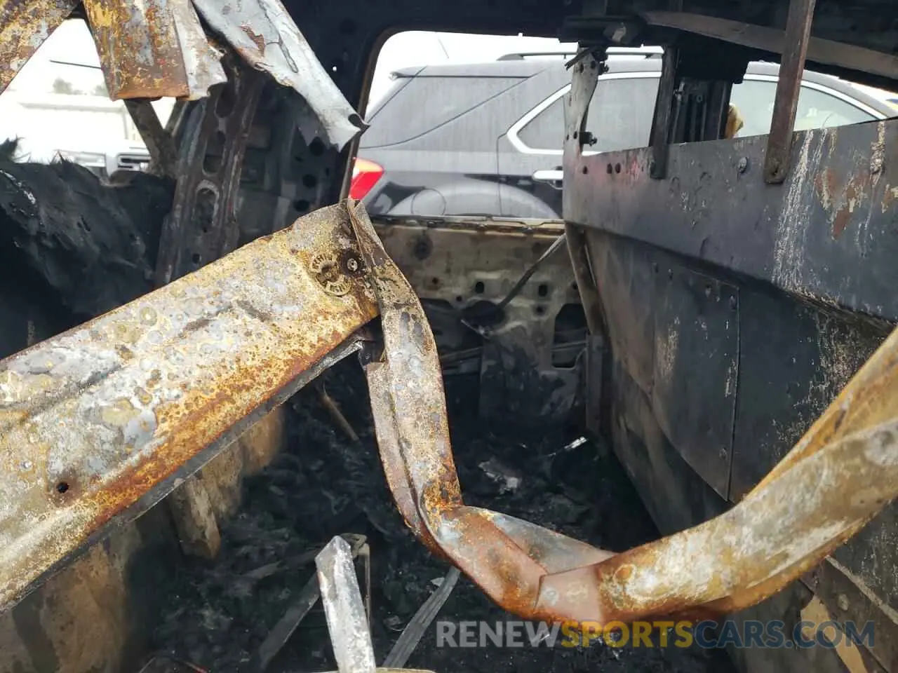 11 Photograph of a damaged car 1GNSKDEC8LR123128 CHEVROLET TAHOE 2020