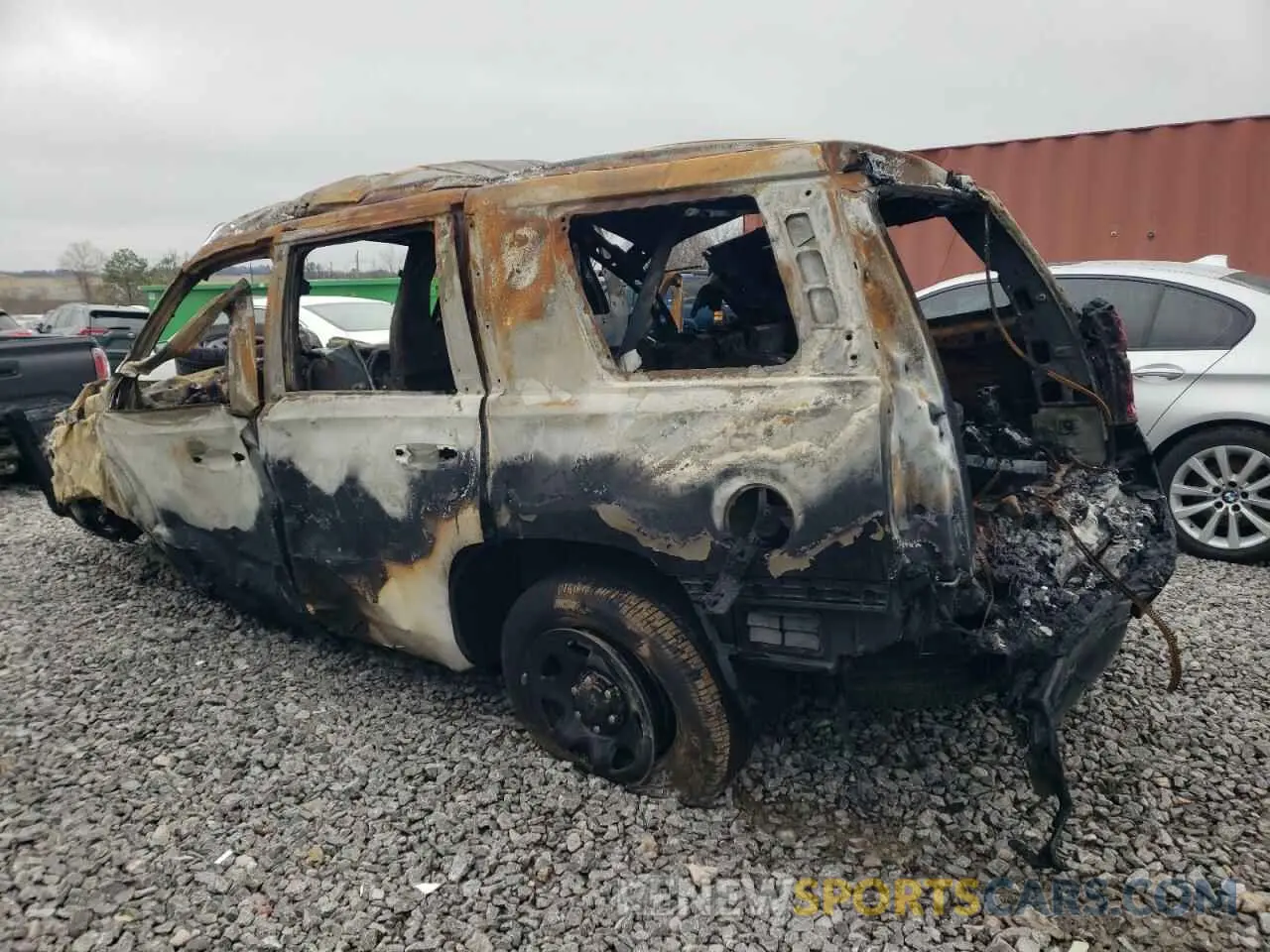 2 Photograph of a damaged car 1GNSKDEC8LR123128 CHEVROLET TAHOE 2020