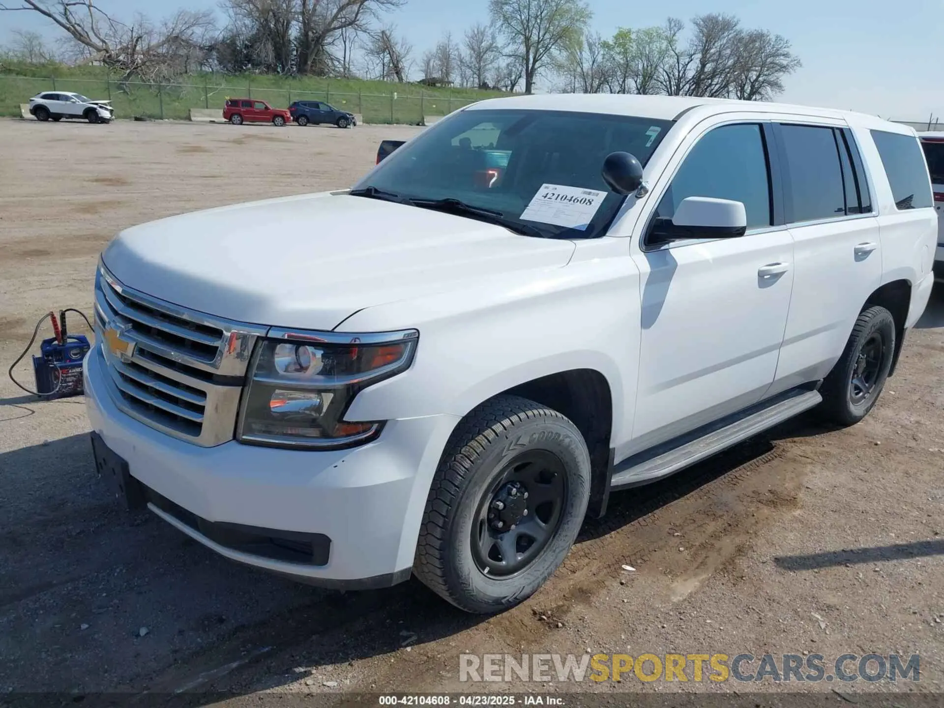 2 Photograph of a damaged car 1GNSKDEC8LR258254 CHEVROLET TAHOE 2020