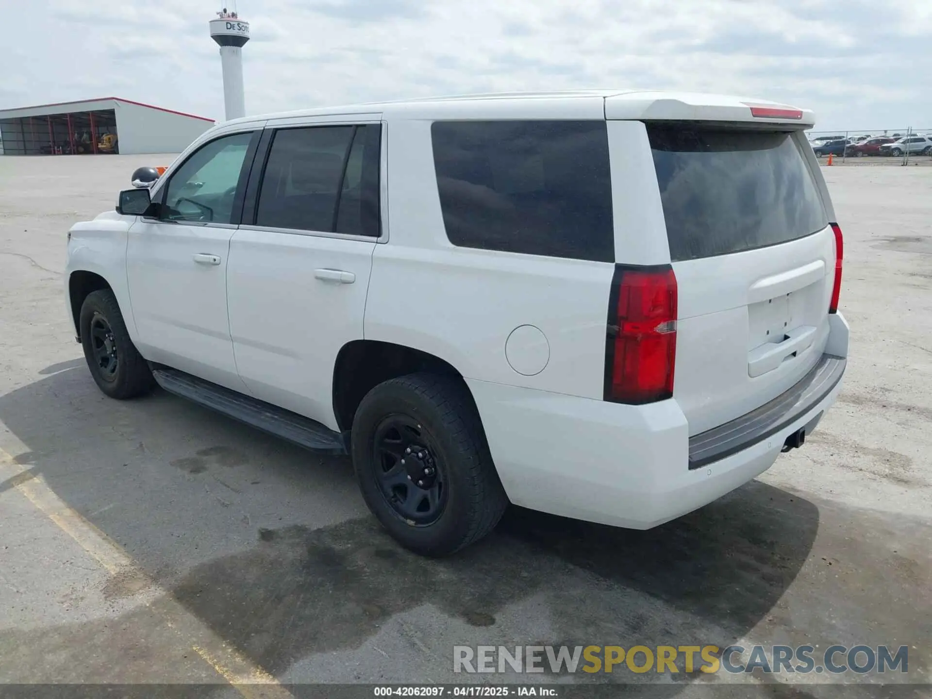 3 Фотография поврежденного автомобиля 1GNSKDEC9LR260983 CHEVROLET TAHOE 2020