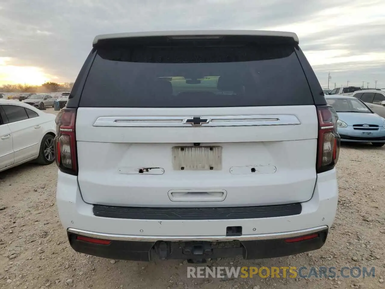 6 Photograph of a damaged car 1GBSCLED5MR297446 CHEVROLET TAHOE 2021