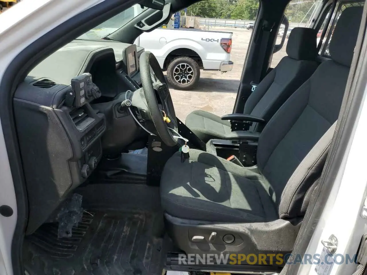 7 Photograph of a damaged car 1GNSCLED3MR458377 CHEVROLET TAHOE 2021