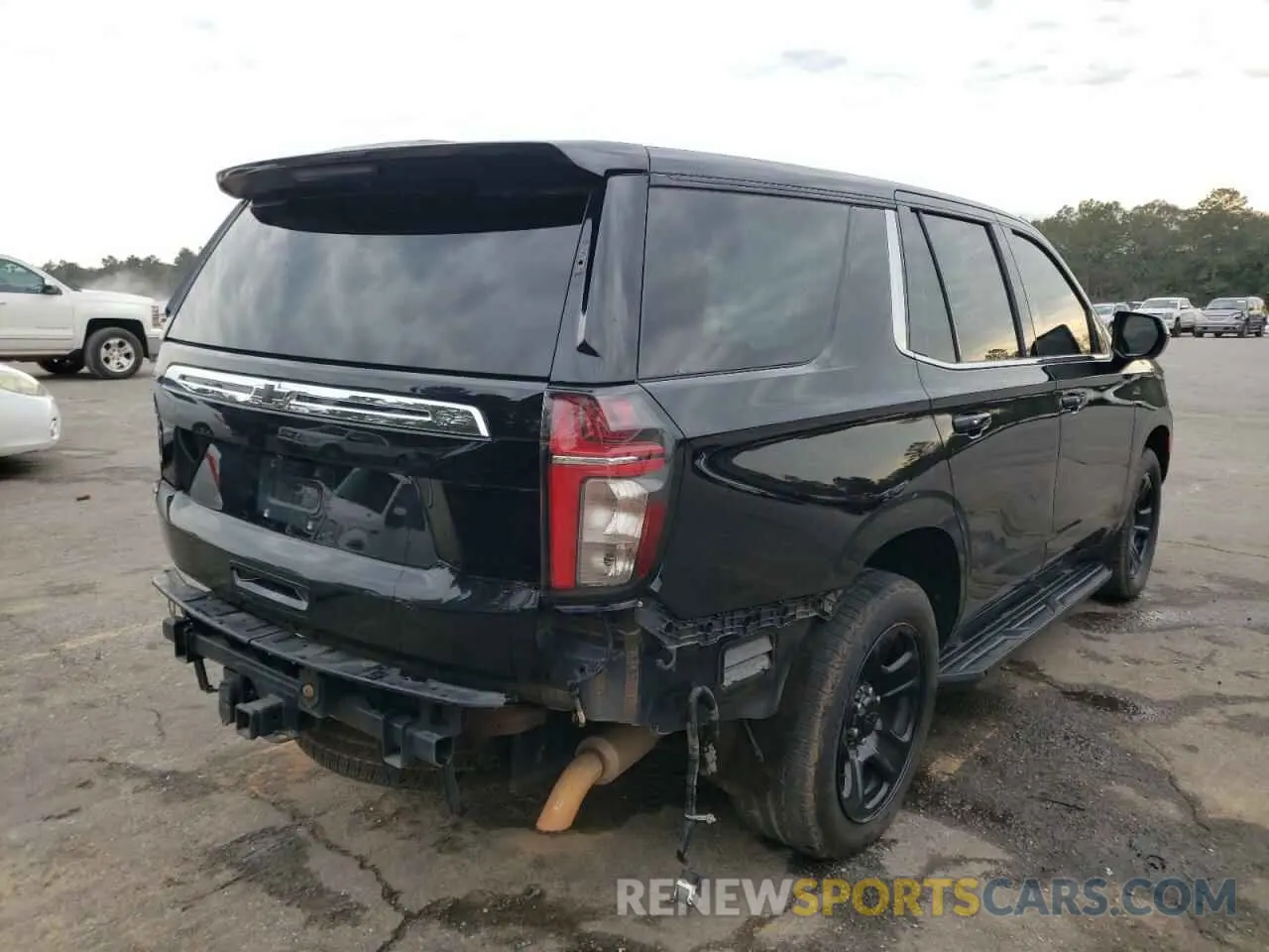 3 Photograph of a damaged car 1GNSCLED8MR450579 CHEVROLET TAHOE 2021
