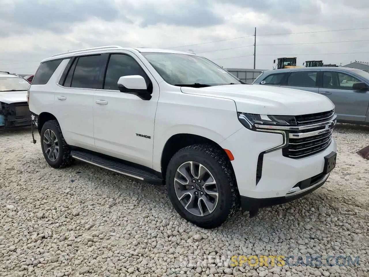4 Photograph of a damaged car 1GNSCNKD1MR119116 CHEVROLET TAHOE 2021