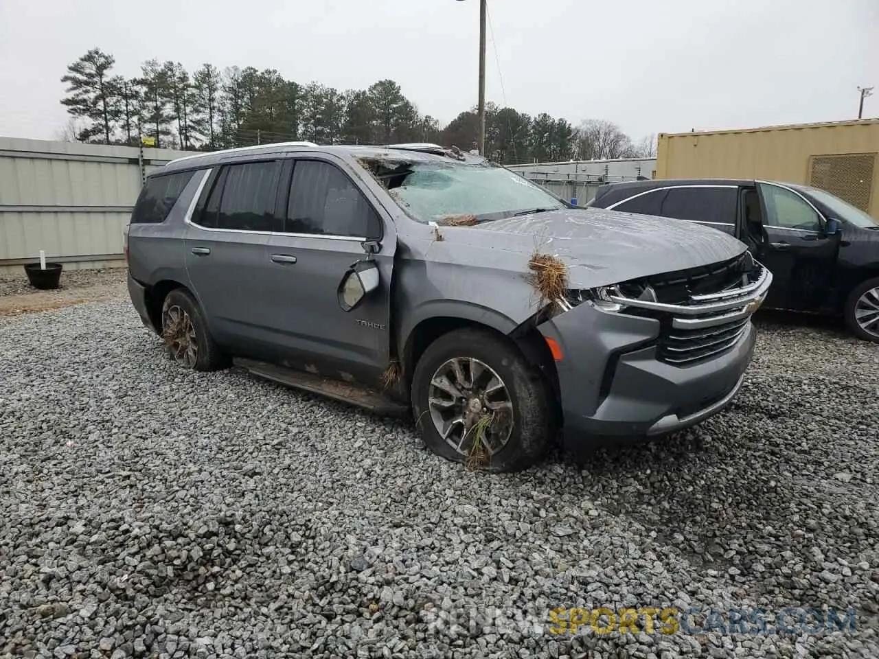 4 Photograph of a damaged car 1GNSCNKD1MR156490 CHEVROLET TAHOE 2021