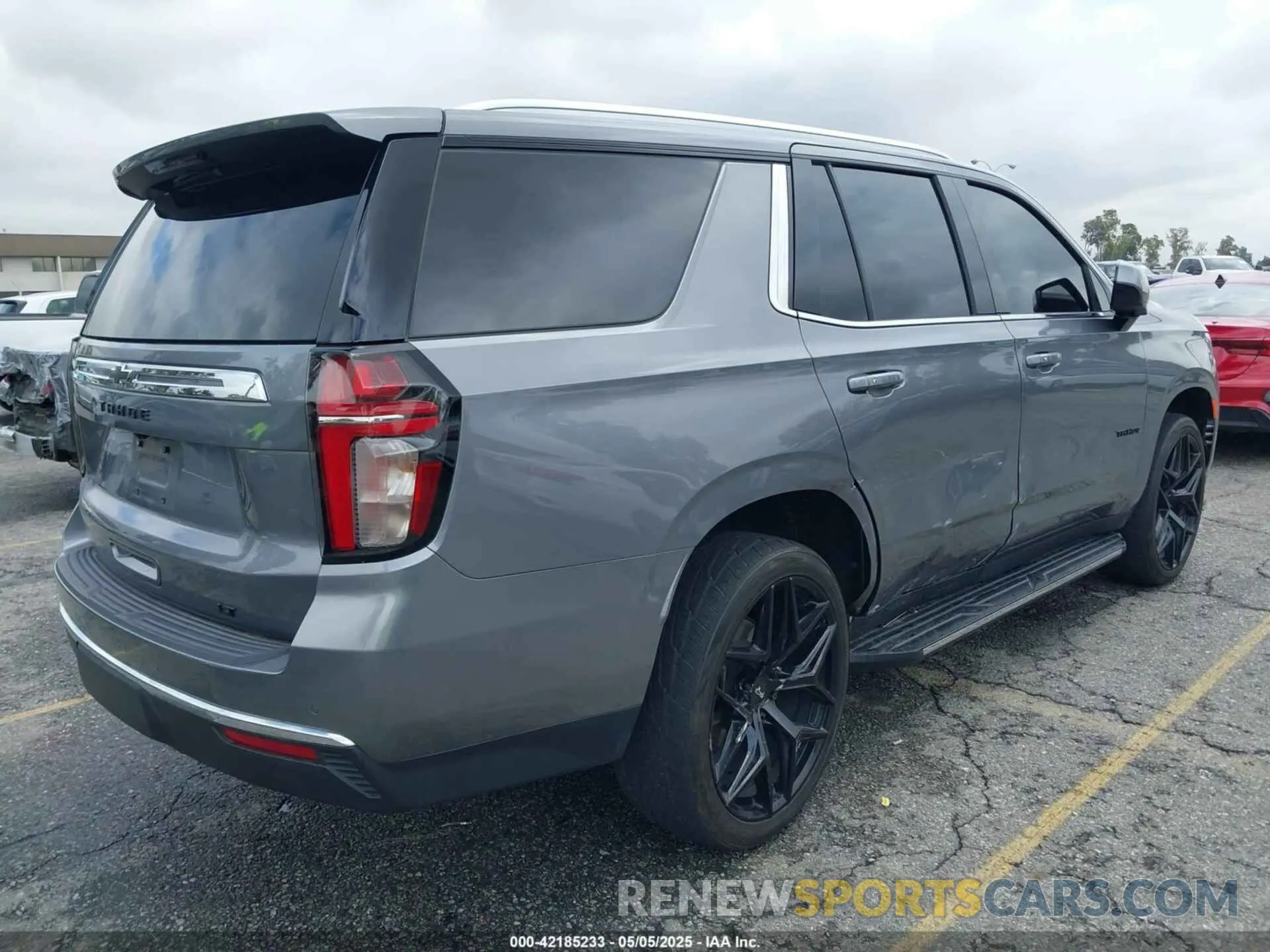 4 Фотография поврежденного автомобиля 1GNSCNKD4MR488987 CHEVROLET TAHOE 2021
