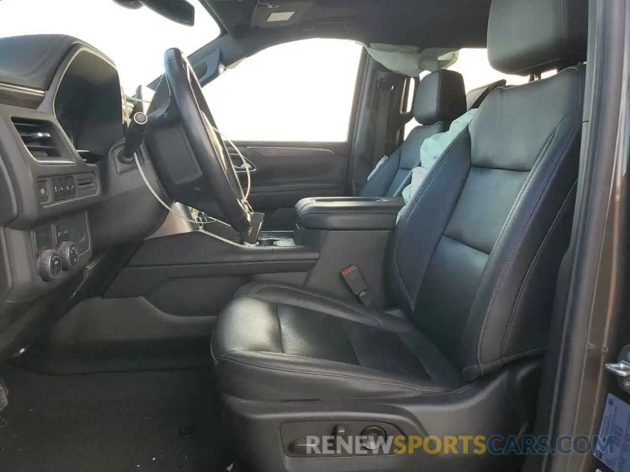 7 Photograph of a damaged car 1GNSCNKD8MR377195 CHEVROLET TAHOE 2021