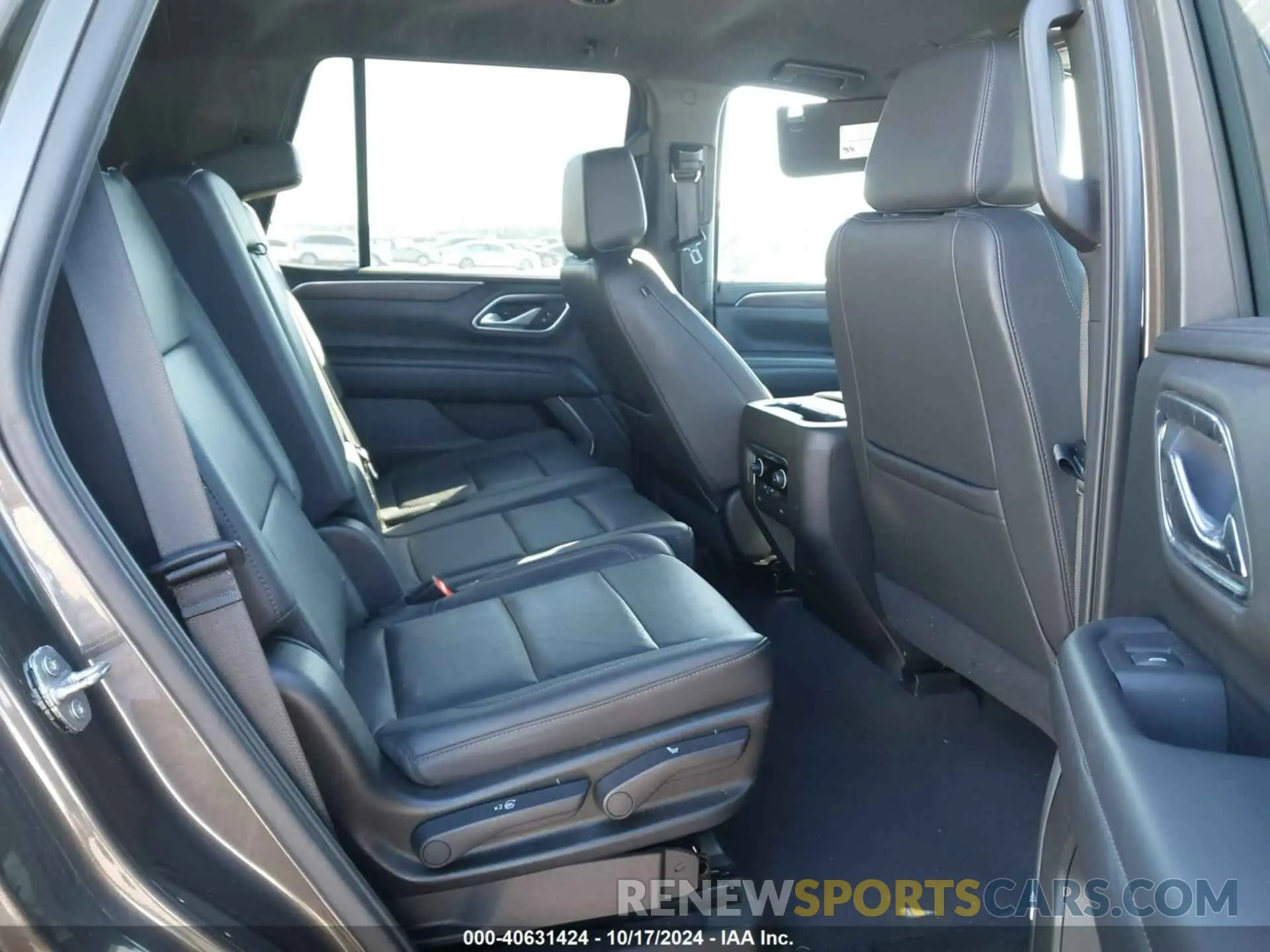 8 Фотография поврежденного автомобиля 1GNSCNKD9MR266140 CHEVROLET TAHOE 2021