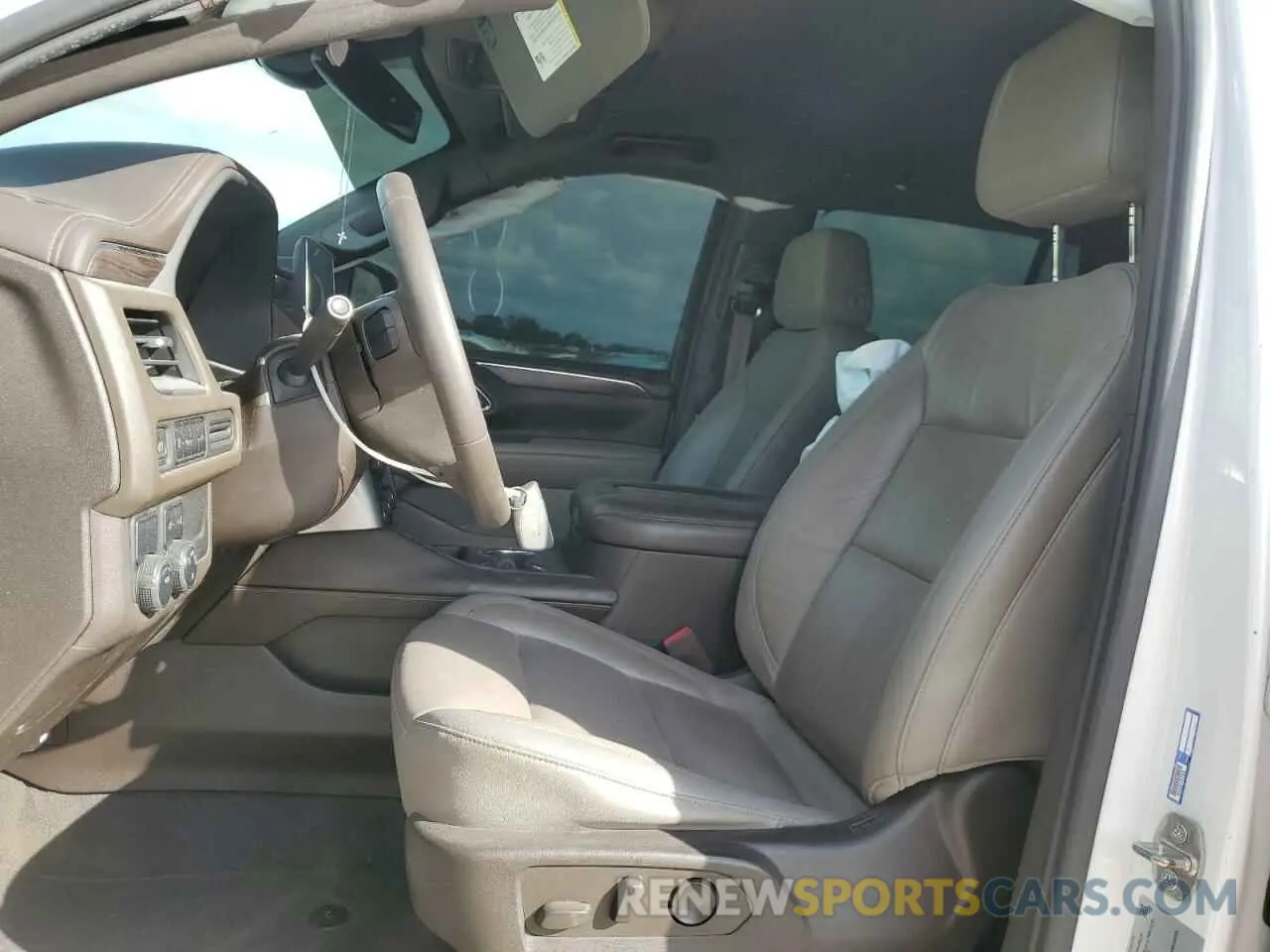 7 Photograph of a damaged car 1GNSCNKD9MR445133 CHEVROLET TAHOE 2021