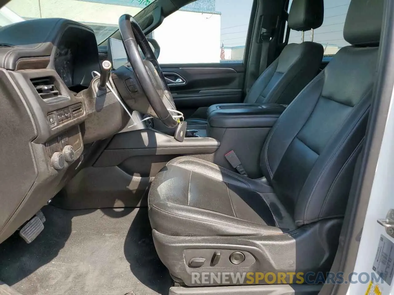7 Photograph of a damaged car 1GNSCNKDXMR263862 CHEVROLET TAHOE 2021