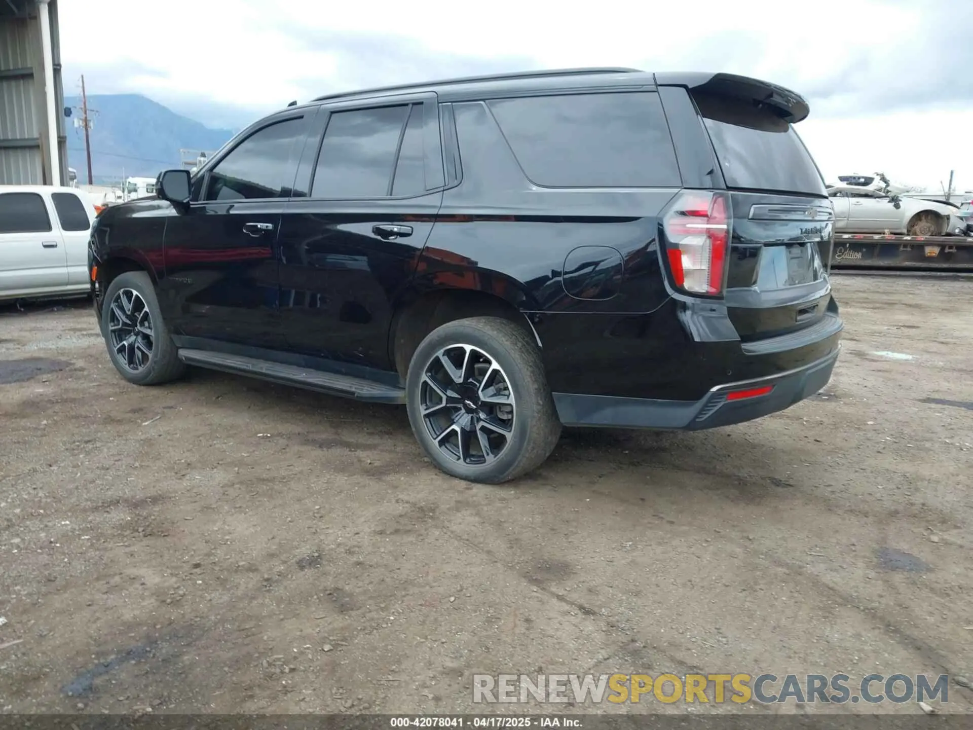 3 Фотография поврежденного автомобиля 1GNSCRKD9MR245313 CHEVROLET TAHOE 2021