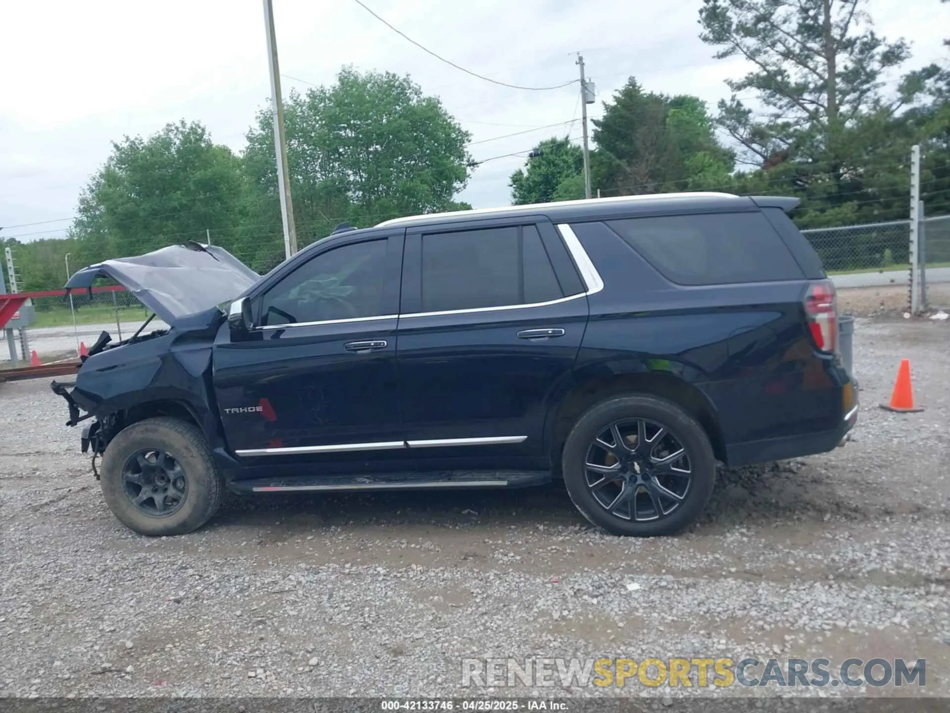 15 Photograph of a damaged car 1GNSCSKD6MR102181 CHEVROLET TAHOE 2021