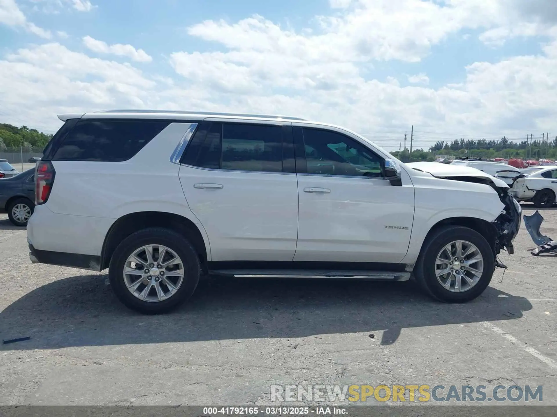 13 Фотография поврежденного автомобиля 1GNSCSKD6MR117764 CHEVROLET TAHOE 2021
