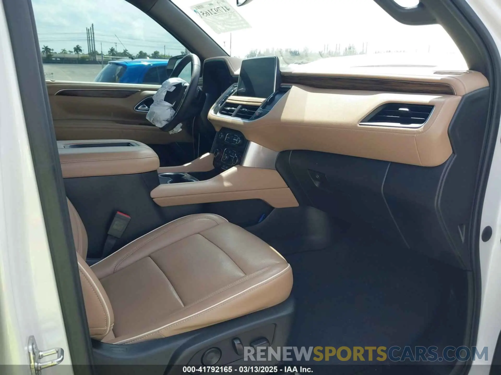 5 Фотография поврежденного автомобиля 1GNSCSKD6MR117764 CHEVROLET TAHOE 2021