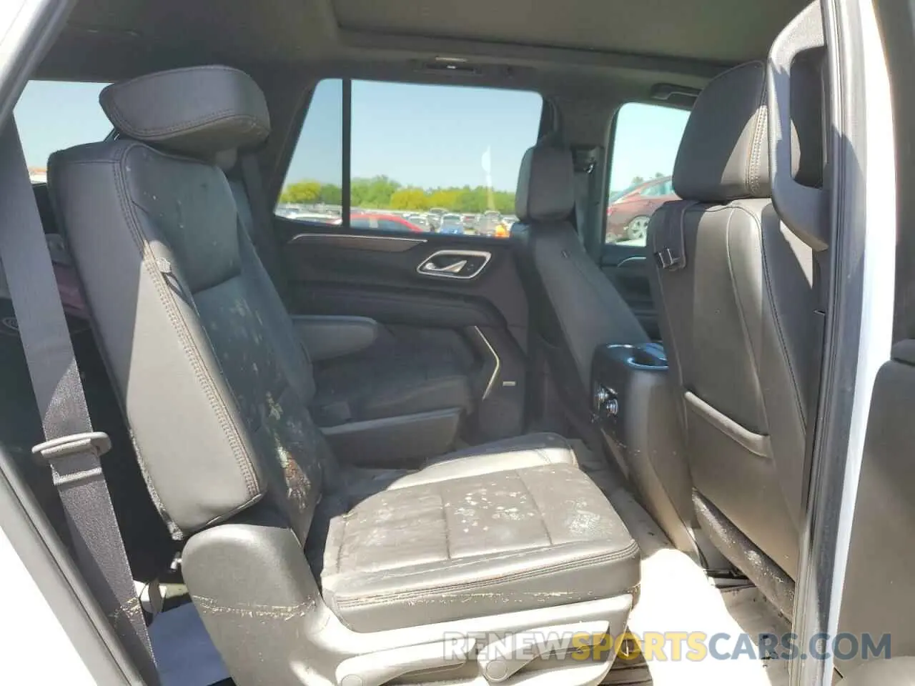 12 Photograph of a damaged car 1GNSCTKL9MR103208 CHEVROLET TAHOE 2021