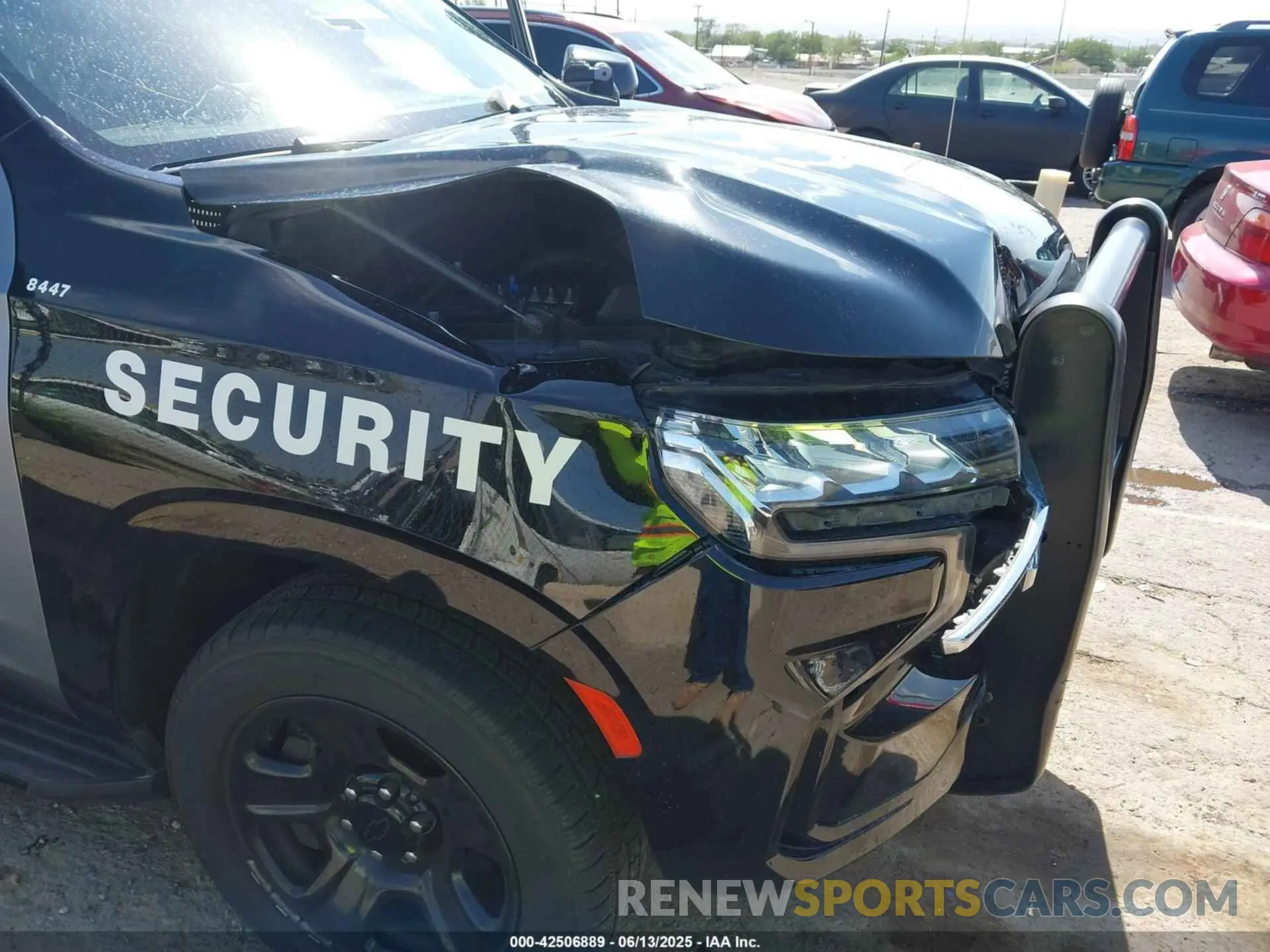 17 Photograph of a damaged car 1GNSKLED2MR328447 CHEVROLET TAHOE 2021