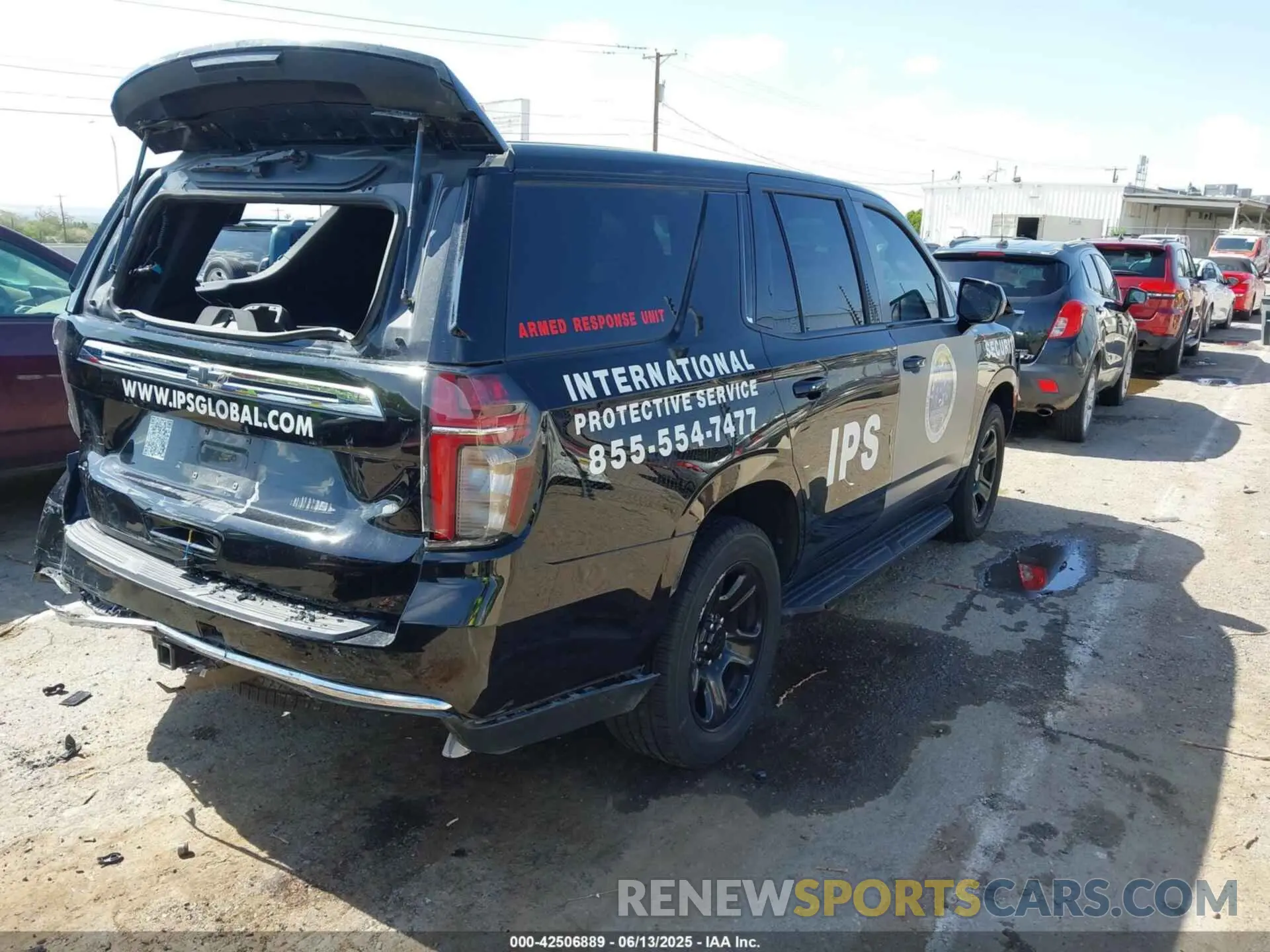 4 Photograph of a damaged car 1GNSKLED2MR328447 CHEVROLET TAHOE 2021