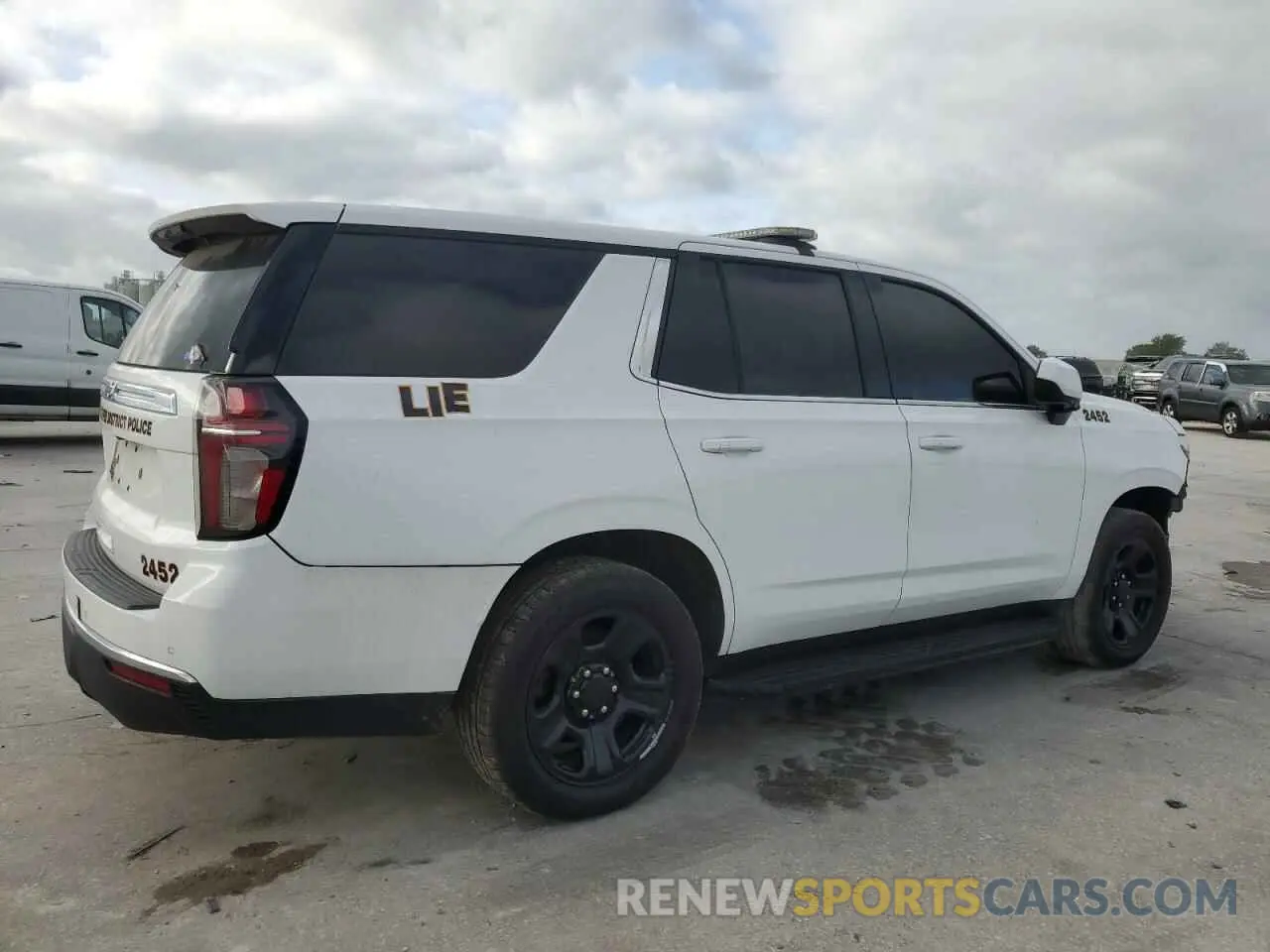 3 Photograph of a damaged car 1GNSKLED4MR443776 CHEVROLET TAHOE 2021