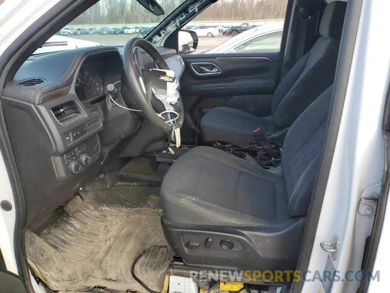 7 Photograph of a damaged car 1GNSKLED8MR266097 CHEVROLET TAHOE 2021
