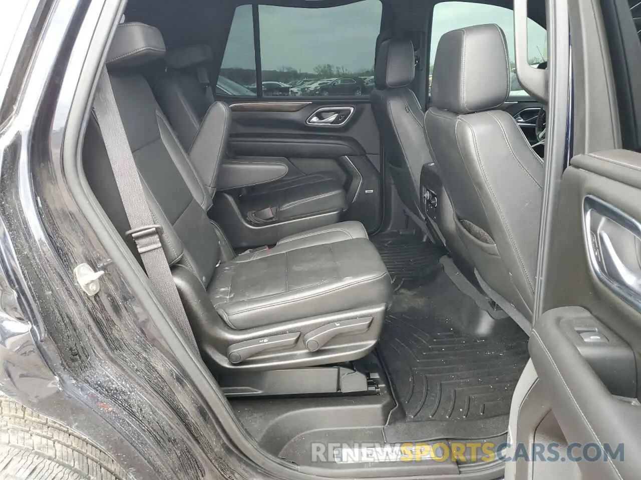 11 Photograph of a damaged car 1GNSKNKD0MR253098 CHEVROLET TAHOE 2021