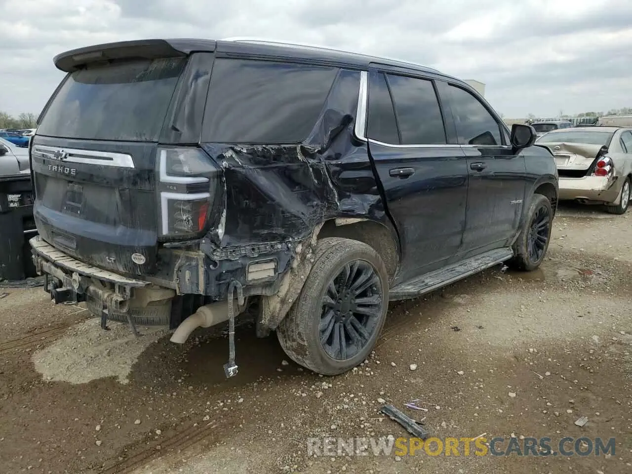 3 Photograph of a damaged car 1GNSKNKD0MR253098 CHEVROLET TAHOE 2021
