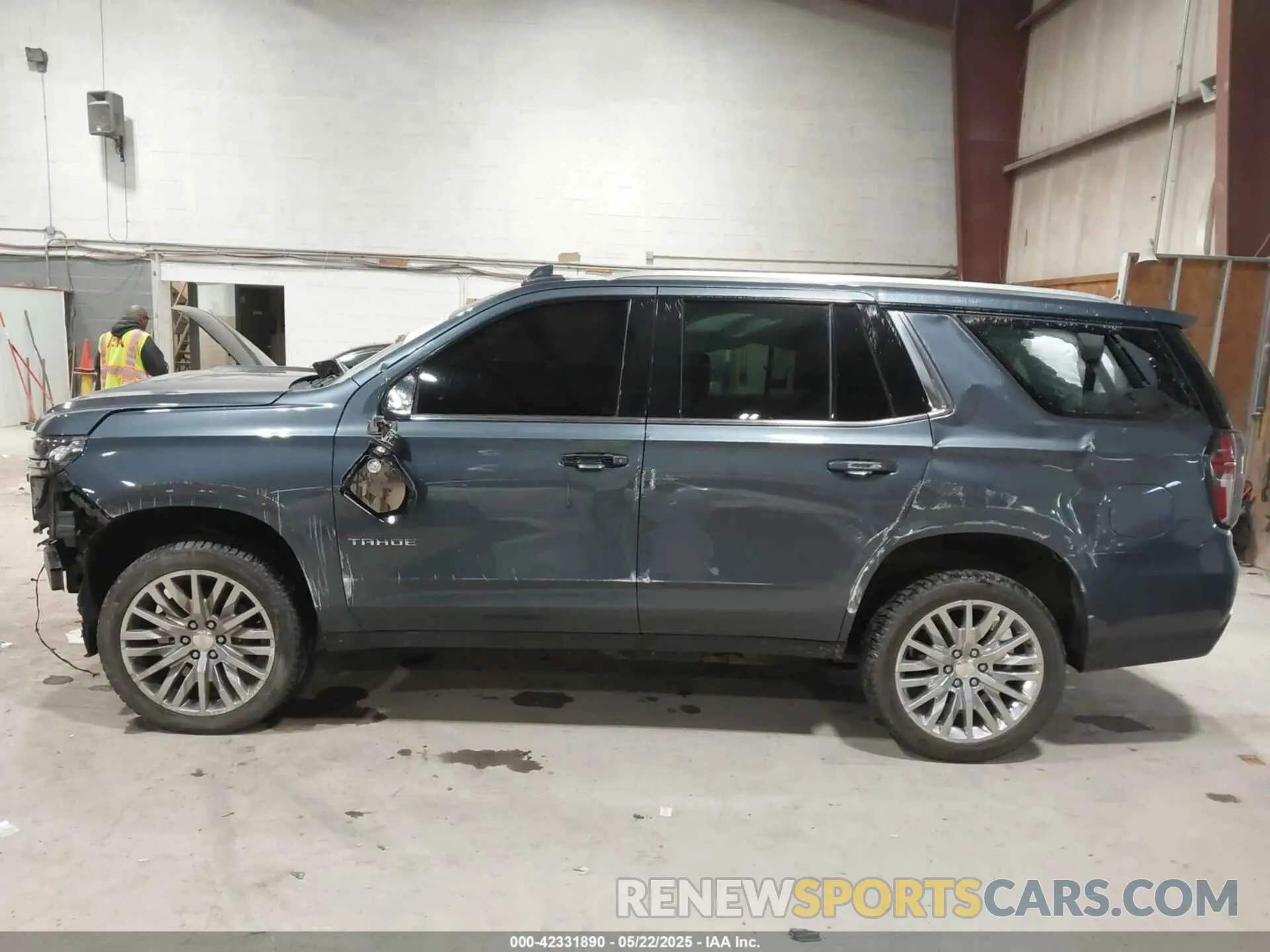 15 Photograph of a damaged car 1GNSKNKD5MR354265 CHEVROLET TAHOE 2021