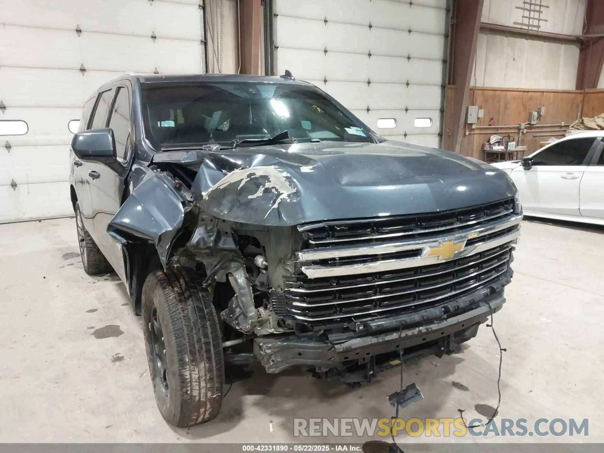 6 Photograph of a damaged car 1GNSKNKD5MR354265 CHEVROLET TAHOE 2021