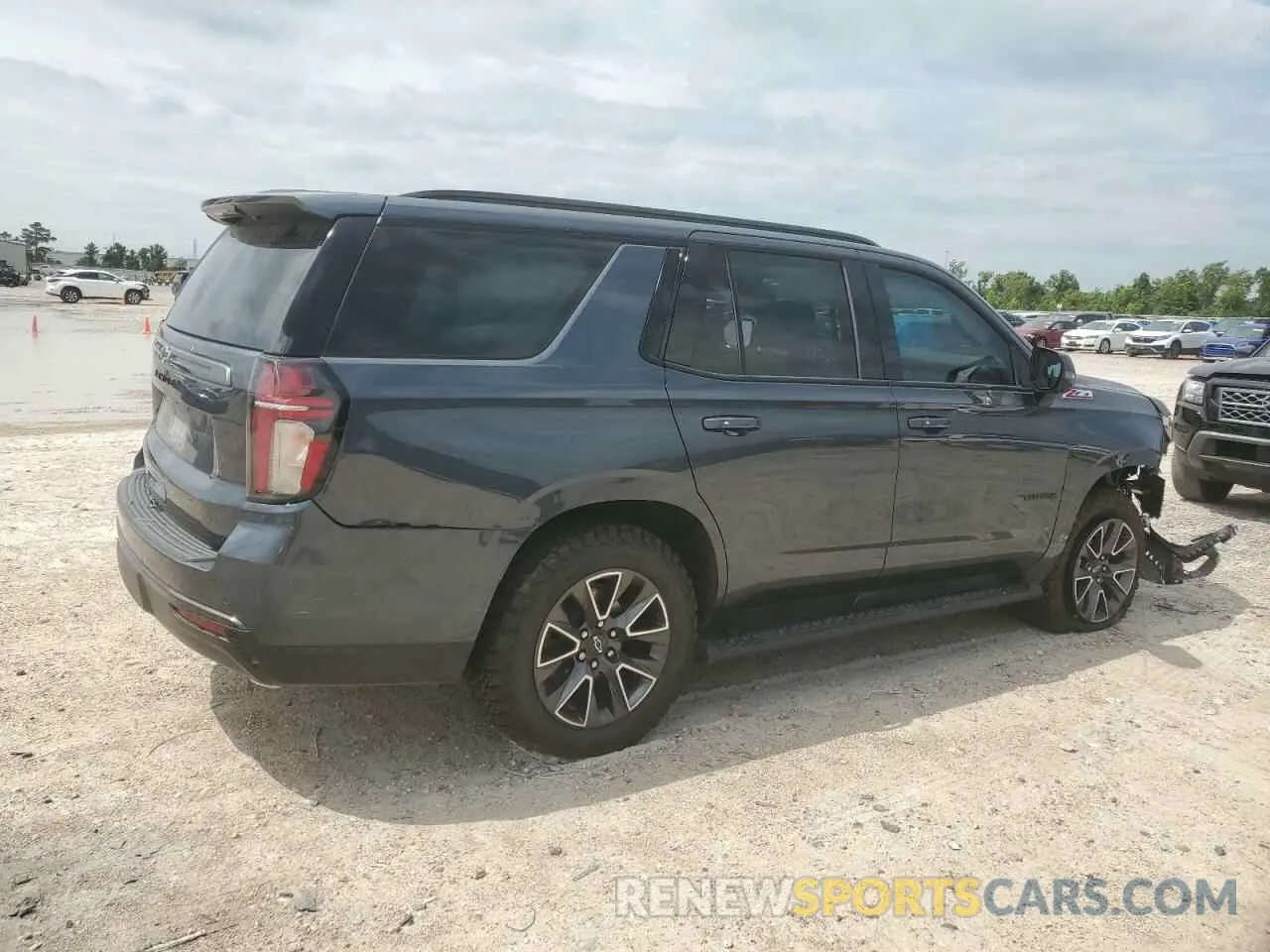 3 Photograph of a damaged car 1GNSKPKD1MR282573 CHEVROLET TAHOE 2021
