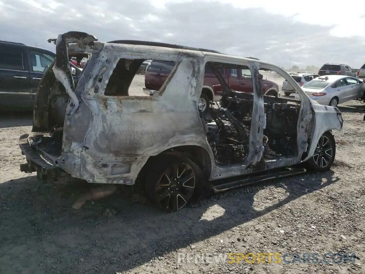 3 Photograph of a damaged car 1GNSKPKD2MR227503 CHEVROLET TAHOE 2021