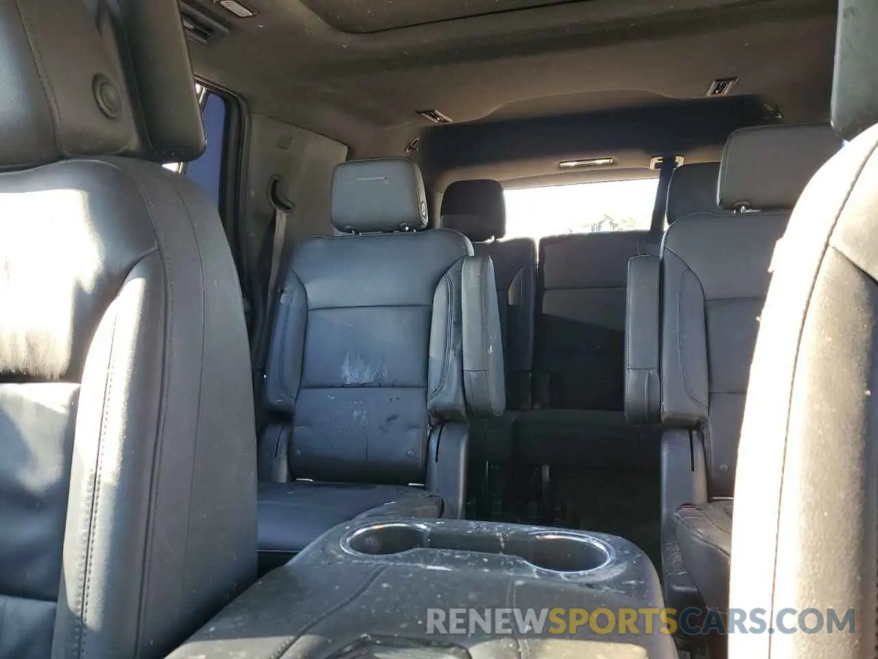 10 Фотография поврежденного автомобиля 1GNSKPKD6MR453513 CHEVROLET TAHOE 2021