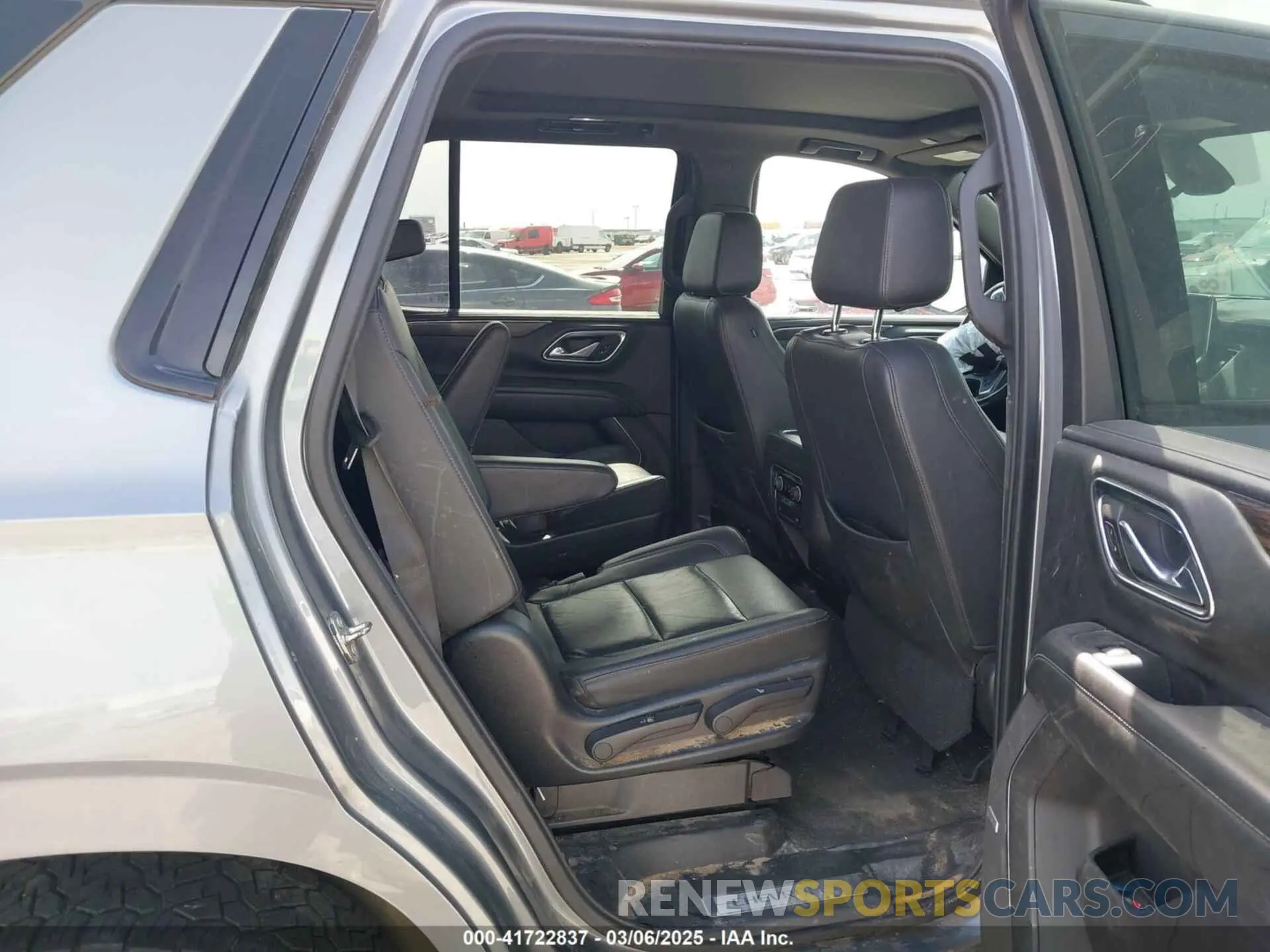 8 Фотография поврежденного автомобиля 1GNSKPKD9MR324875 CHEVROLET TAHOE 2021