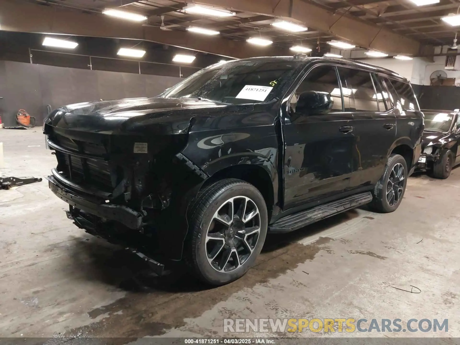 2 Фотография поврежденного автомобиля 1GNSKRKD2MR421587 CHEVROLET TAHOE 2021