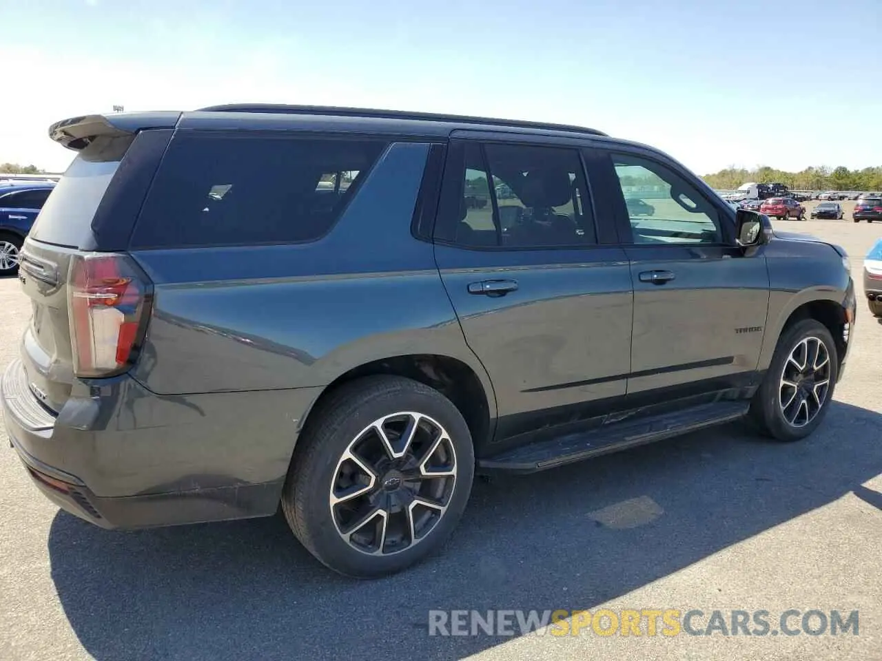 3 Фотография поврежденного автомобиля 1GNSKRKD3MR220443 CHEVROLET TAHOE 2021