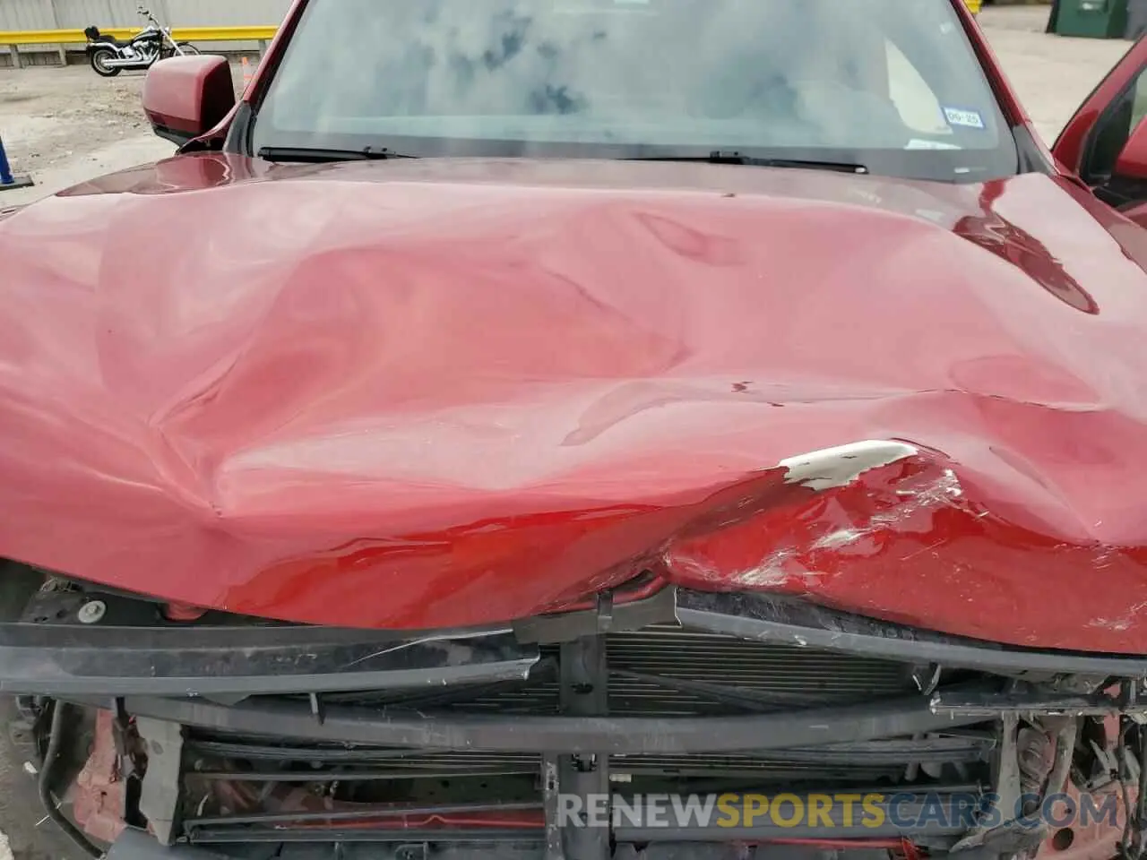 12 Photograph of a damaged car 1GNSKRKD7MR371706 CHEVROLET TAHOE 2021