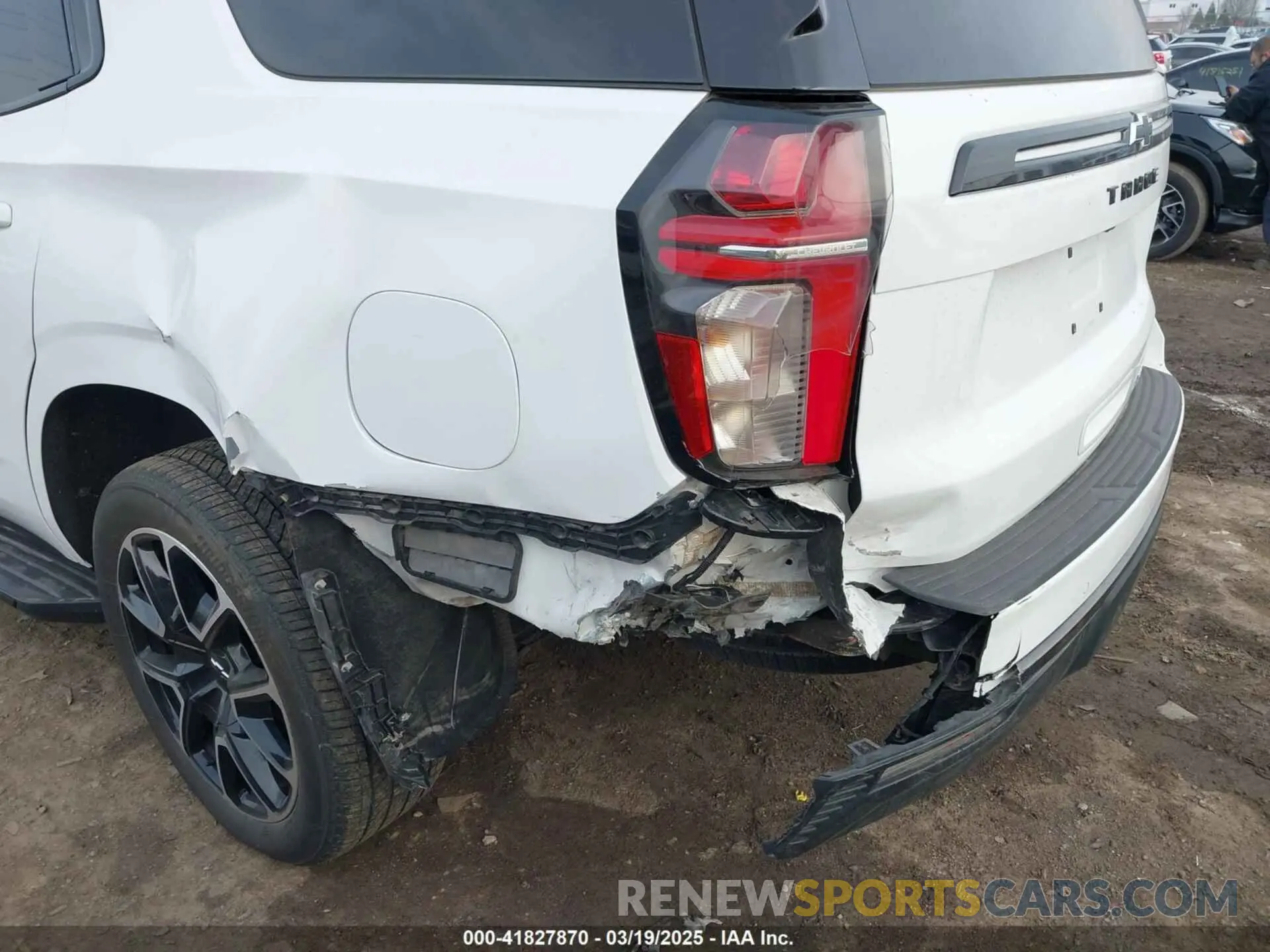 6 Photograph of a damaged car 1GNSKRKD8MR437213 CHEVROLET TAHOE 2021