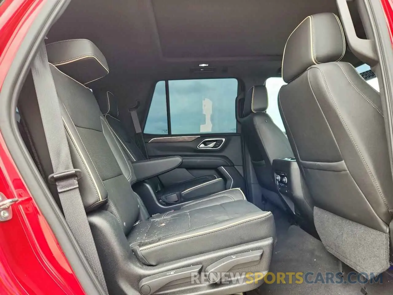 11 Photograph of a damaged car 1GNSKSKD7MR131224 CHEVROLET TAHOE 2021
