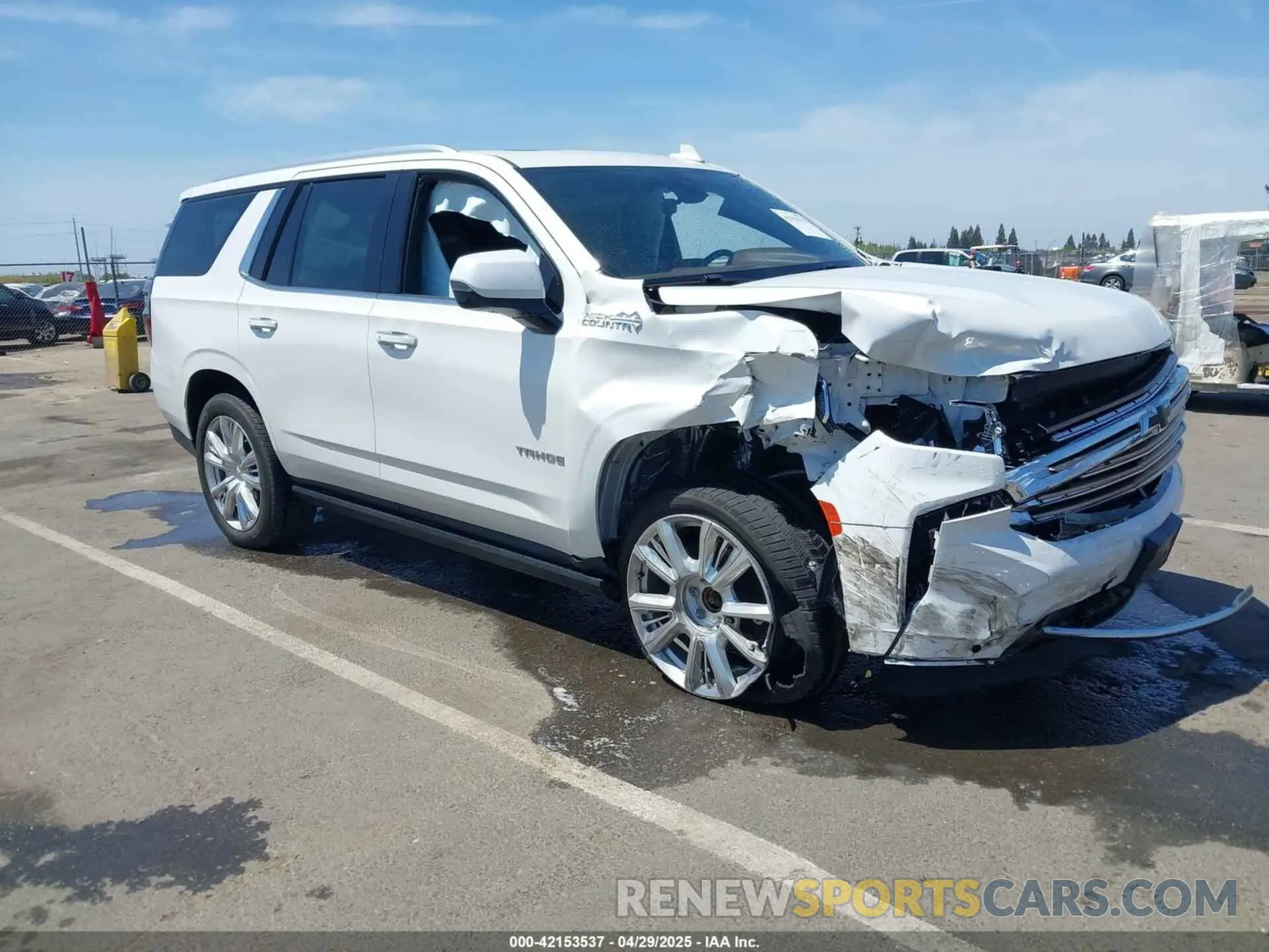1 Photograph of a damaged car 1GNSKTKL5MR125676 CHEVROLET TAHOE 2021