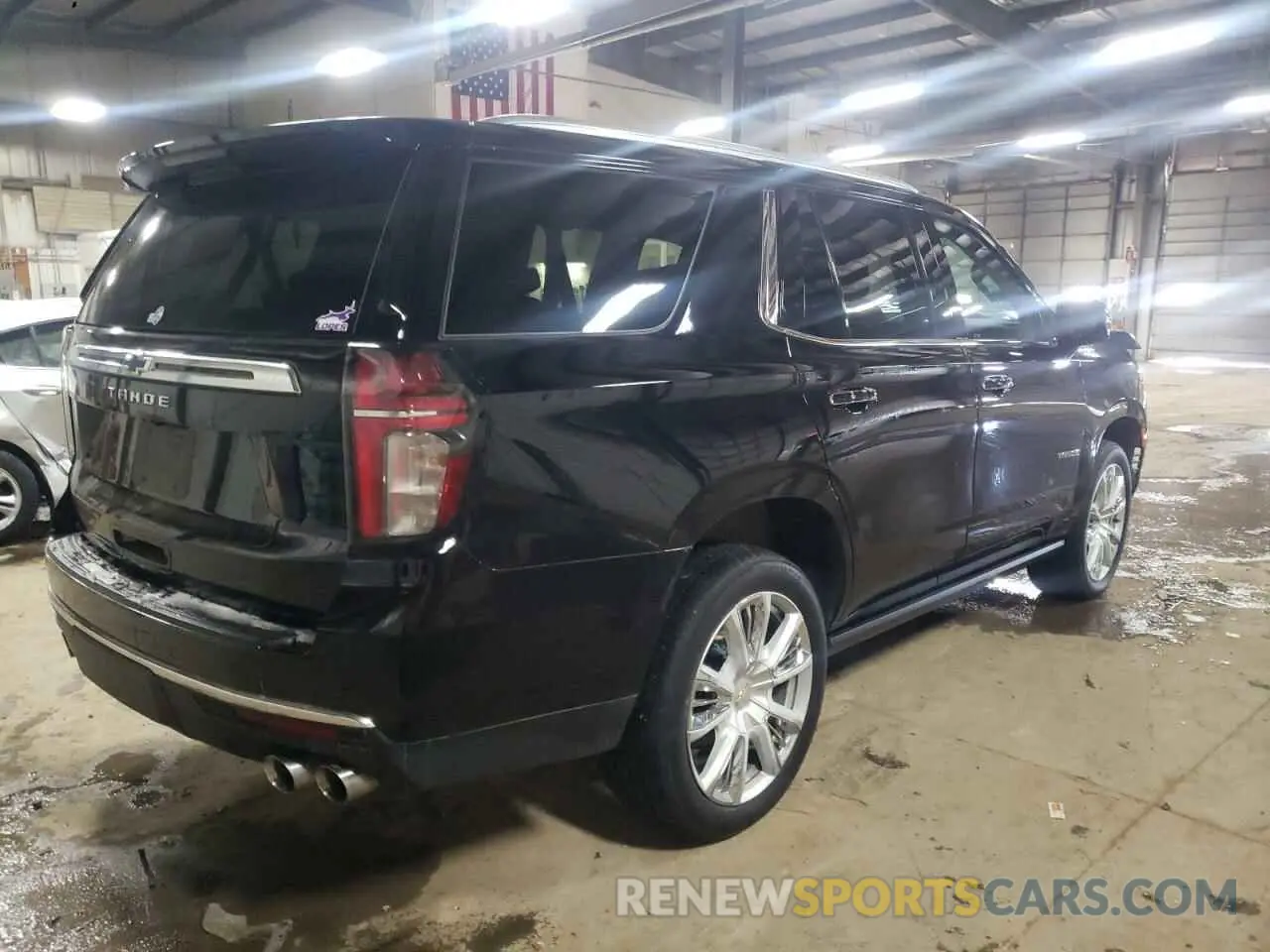 3 Фотография поврежденного автомобиля 1GNSKTKL6MR124357 CHEVROLET TAHOE 2021