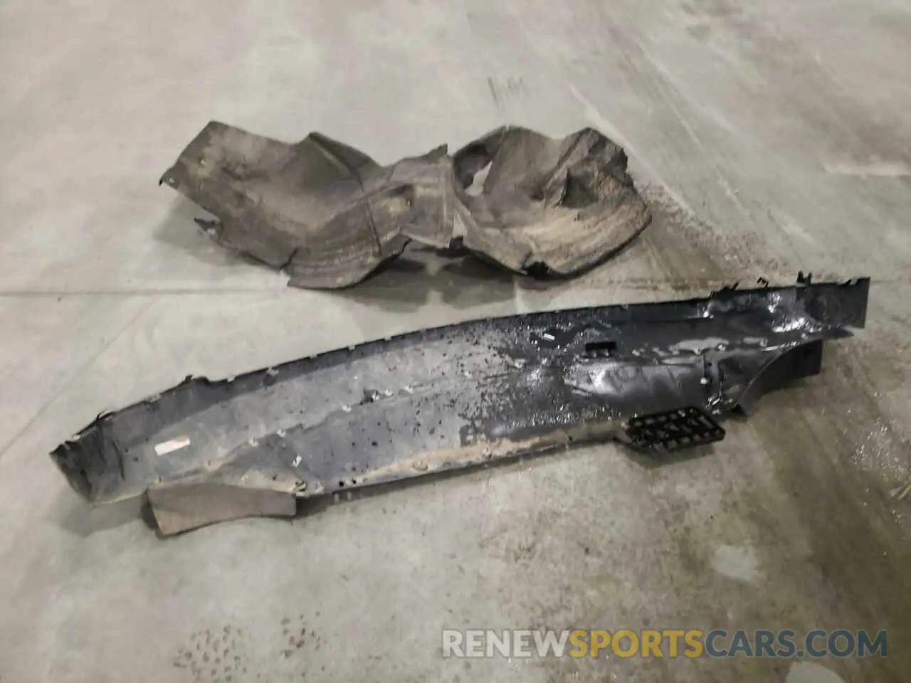 15 Photograph of a damaged car 1GNSKTKL8MR314824 CHEVROLET TAHOE 2021