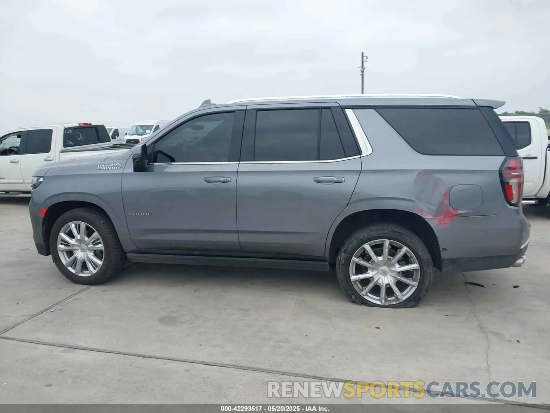13 Фотография поврежденного автомобиля 1GNSKTKLXMR361126 CHEVROLET TAHOE 2021