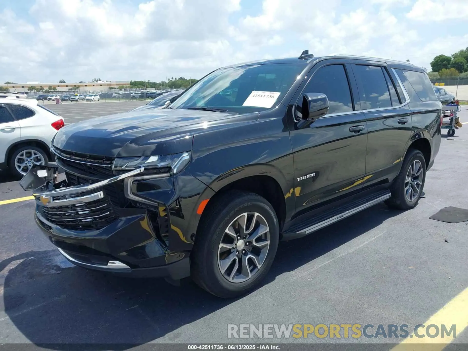 2 Photograph of a damaged car 1GNSCNKD2NR114461 CHEVROLET TAHOE 2022