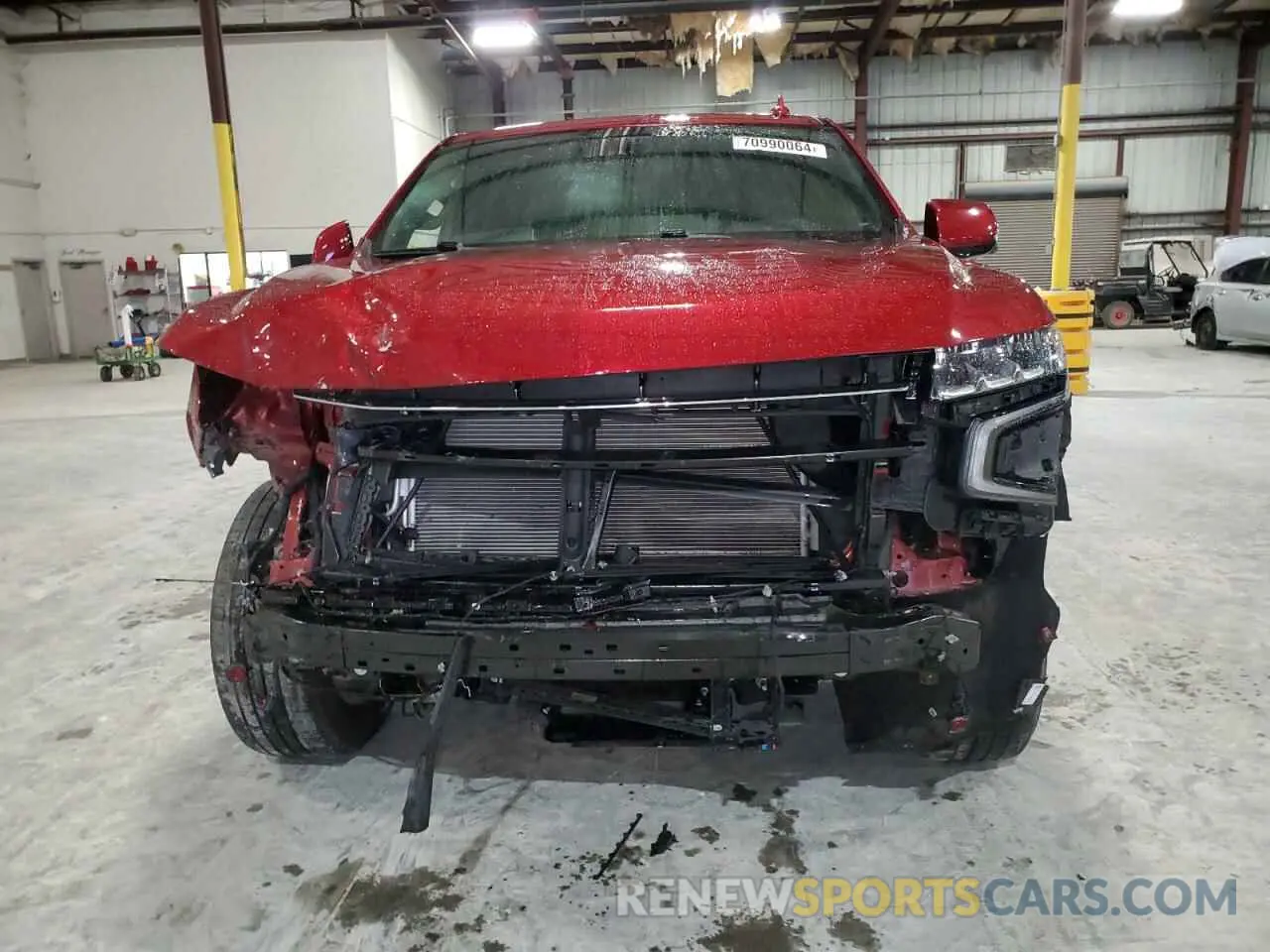 5 Photograph of a damaged car 1GNSCNKD5NR251765 CHEVROLET TAHOE 2022