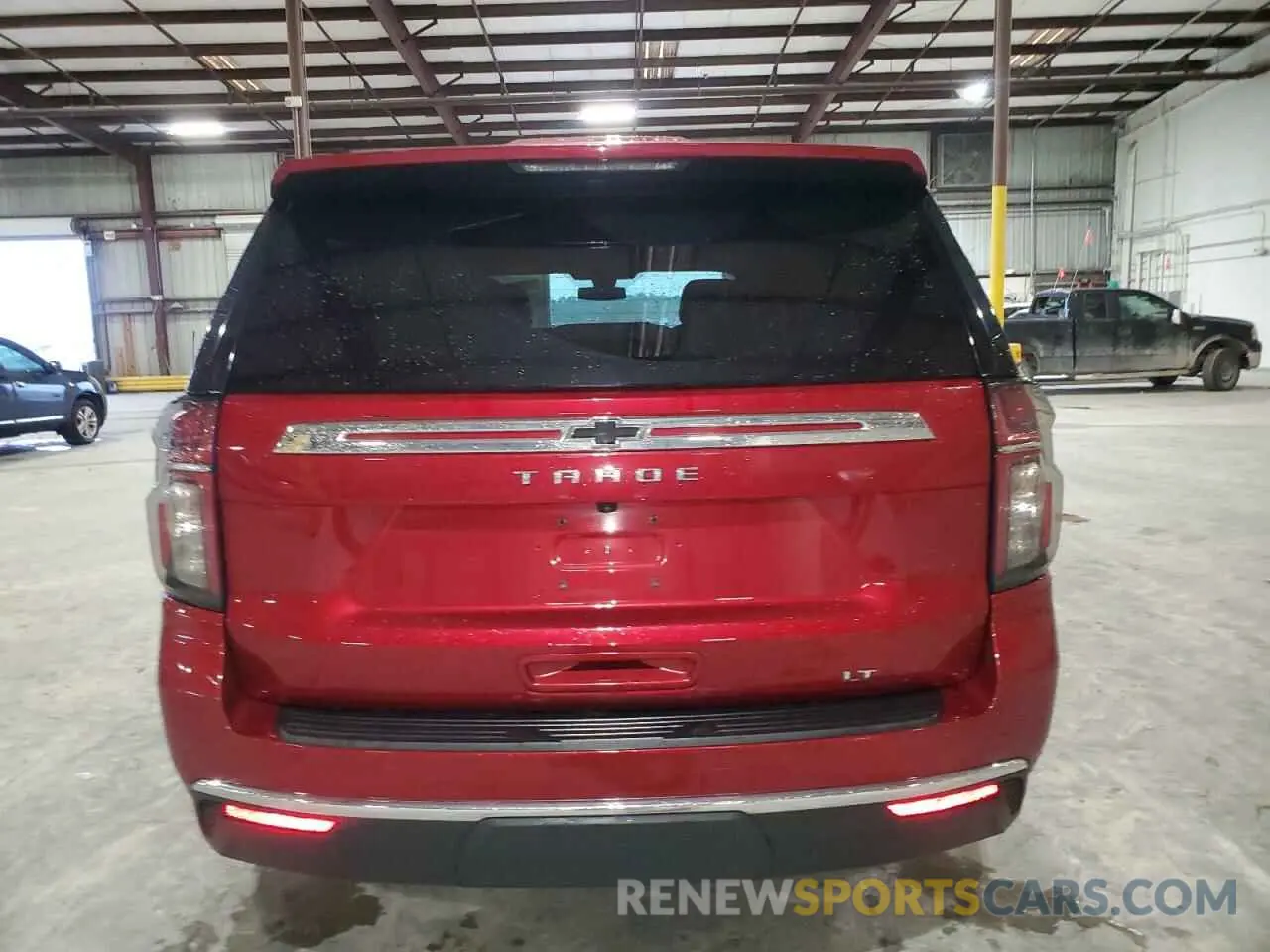 6 Photograph of a damaged car 1GNSCNKD5NR251765 CHEVROLET TAHOE 2022