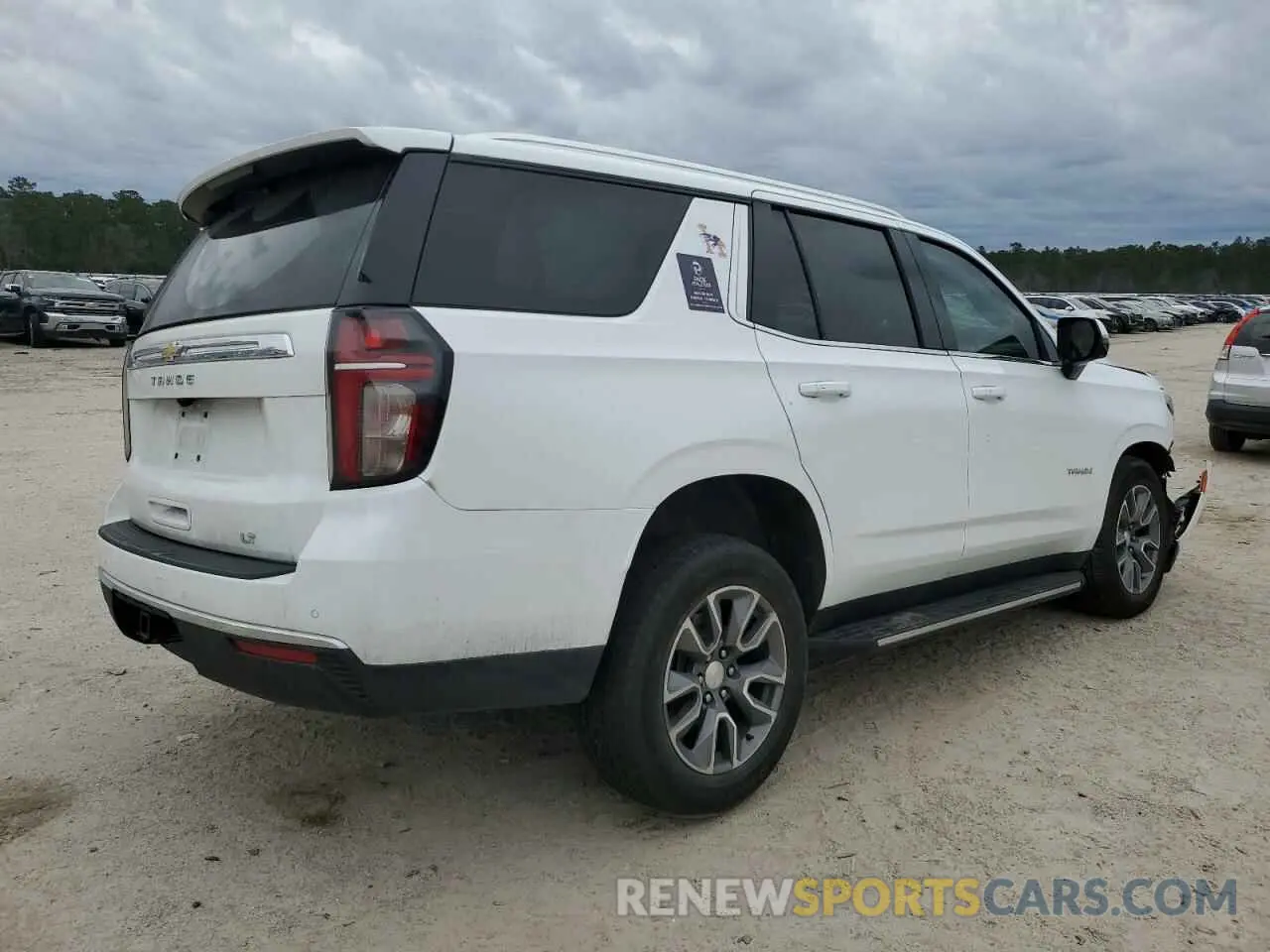 3 Фотография поврежденного автомобиля 1GNSCNKD6NR308118 CHEVROLET TAHOE 2022