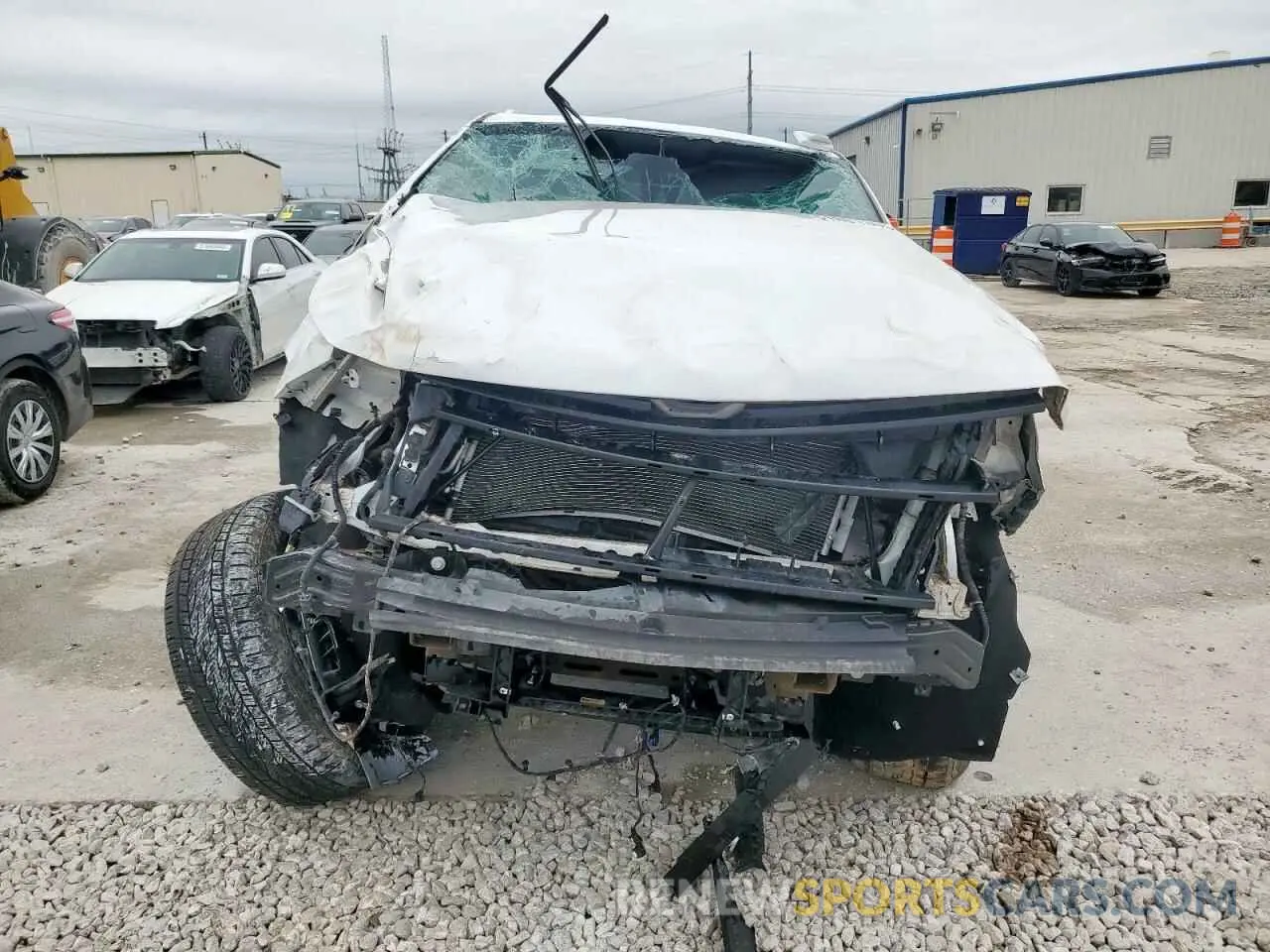 5 Фотография поврежденного автомобиля 1GNSCNKD8NR351987 CHEVROLET TAHOE 2022